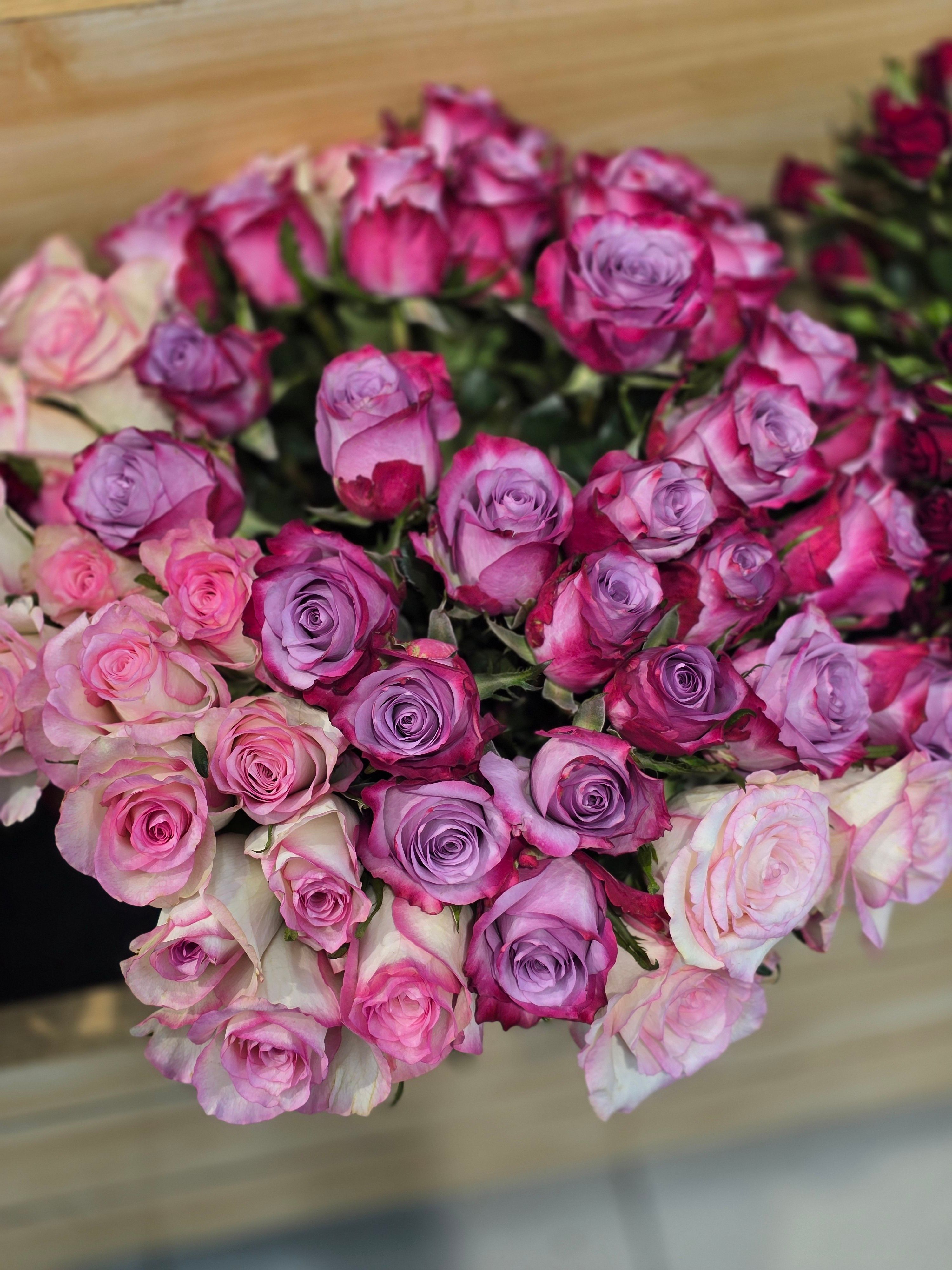 vibrant-pink-and-purple-rose-bouquet-free-stock-photo