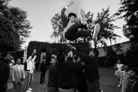 Team Cherry Muncul Sebentar dalam Nintendo Switch 2 Direct untuk Tetapkan Jendela Rilis 2025 untuk Hollow Knight: Silksong - team 1