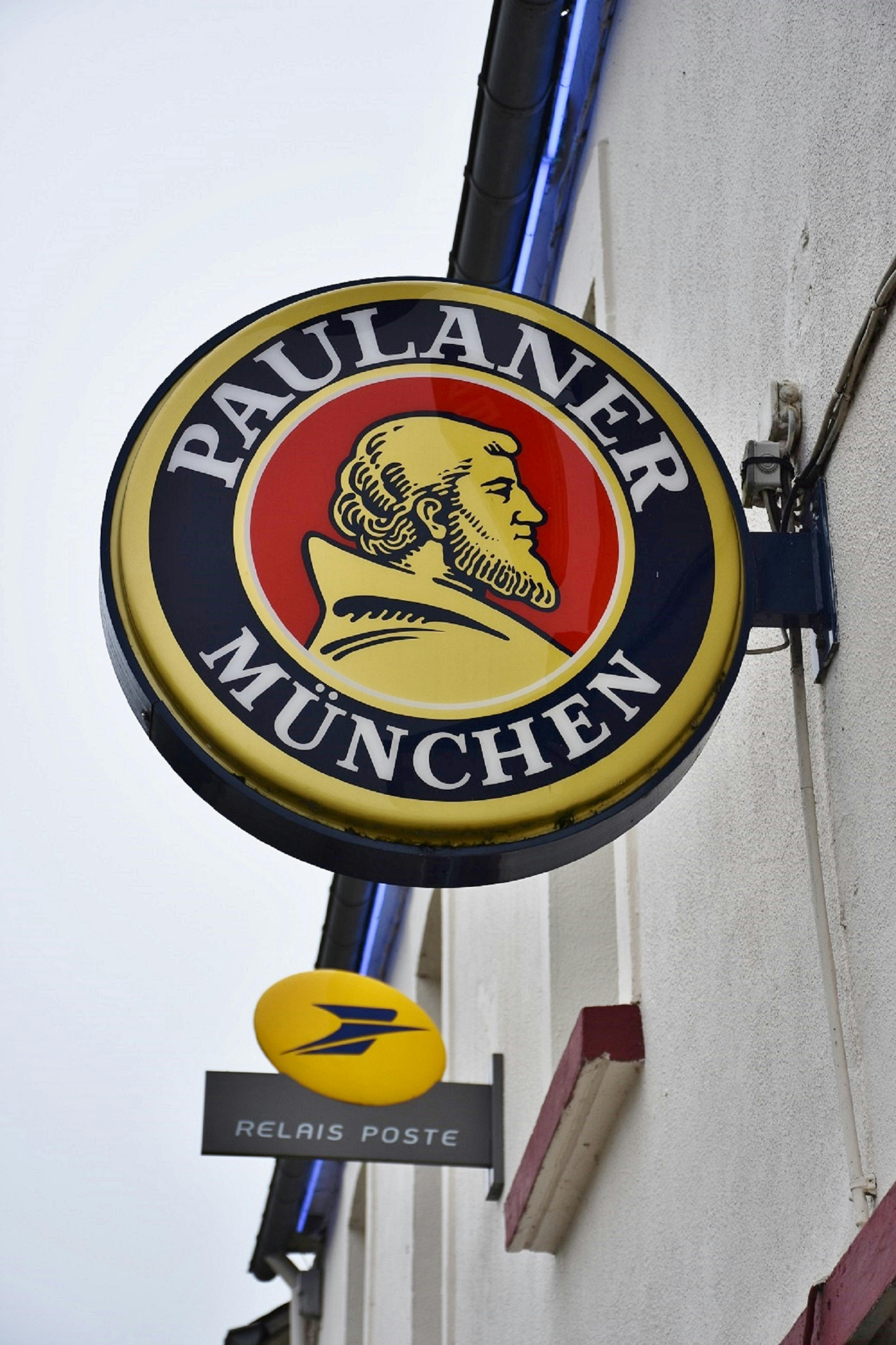 Peningkatan Lebih Lanjut: Menggunakan Icon yang Dinamis