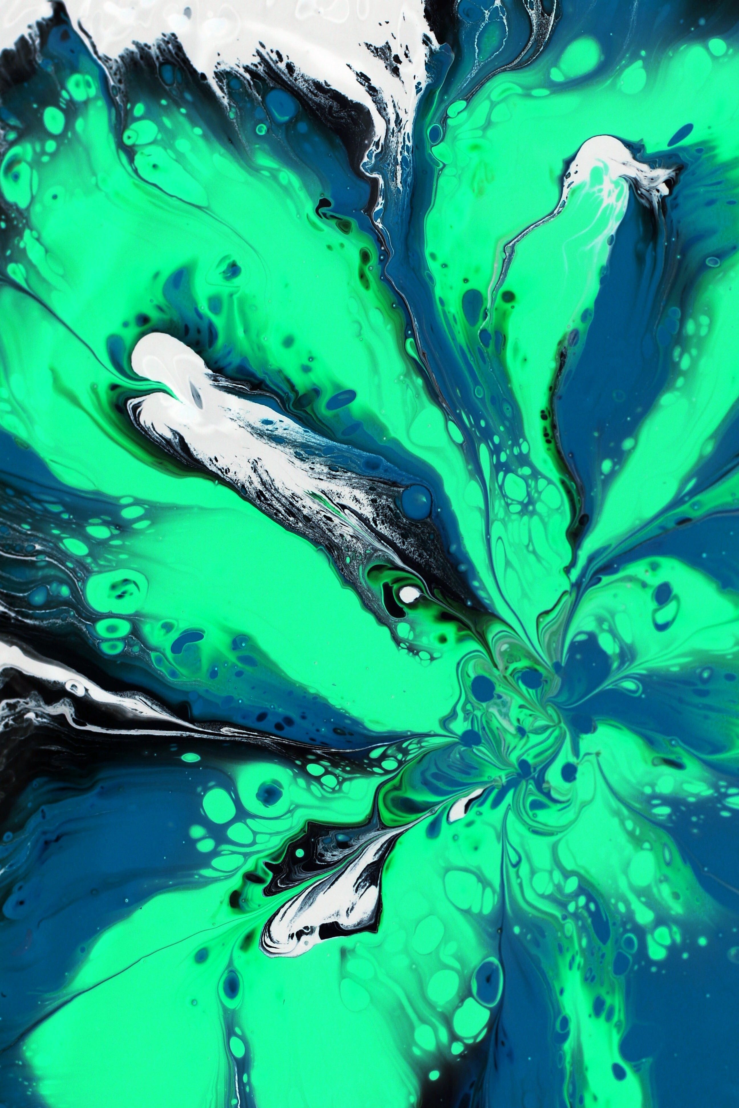 Abstract Fluid Art with Vibrant Green and Blue Swirls · Free Stock Photo