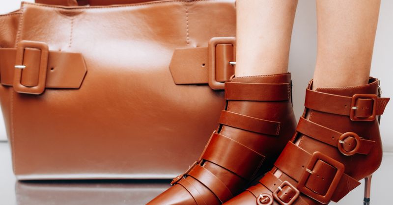 Bottines marron femme : comment les choisir et les porter cet automne-hiver