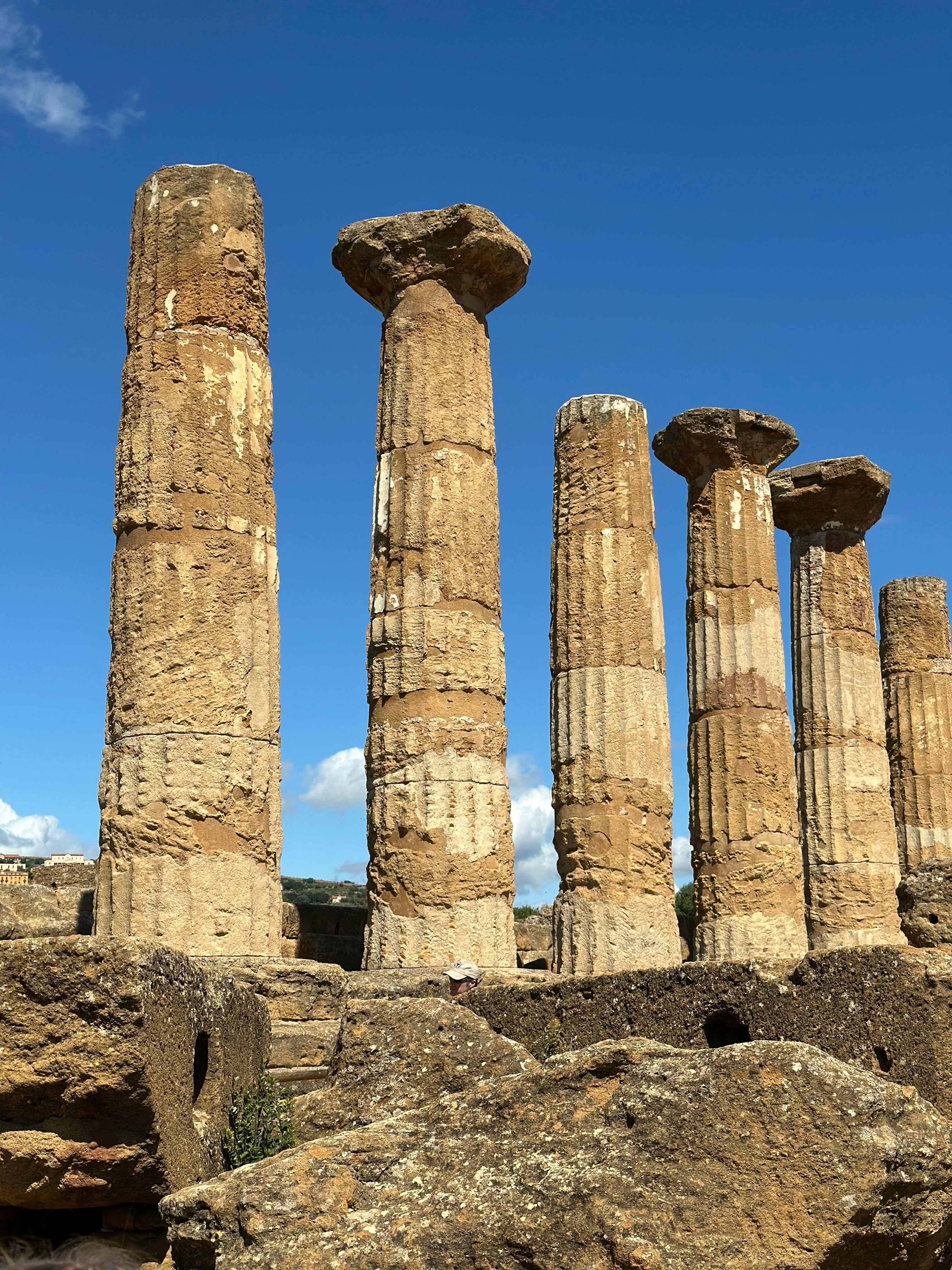 Sycylia: Tygiel Kultur i Bogactwo Zabytków - Ilustracja do artykułu