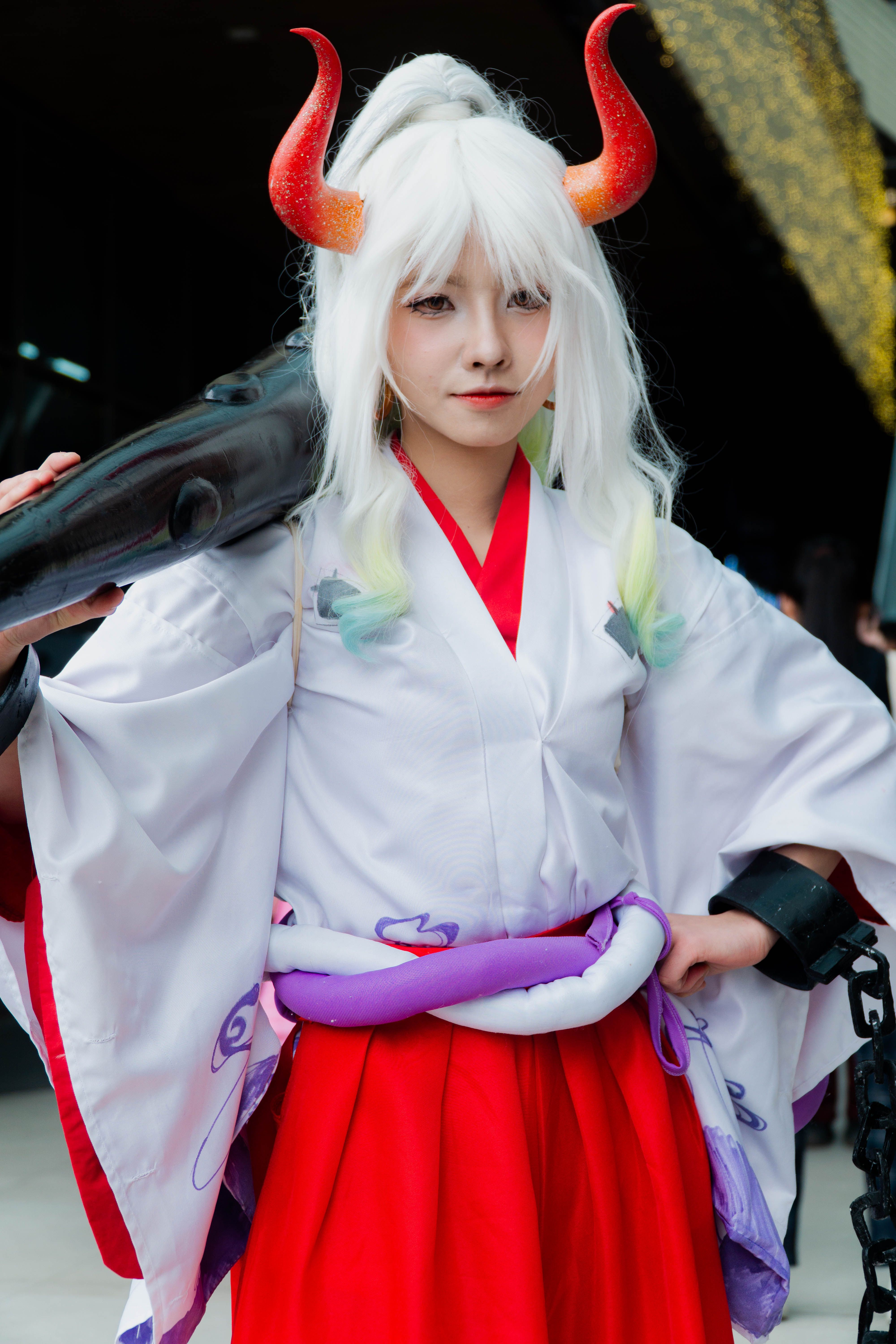 vibrant-anime-cosplay-with-white-hair-and-horns-free-stock-photo