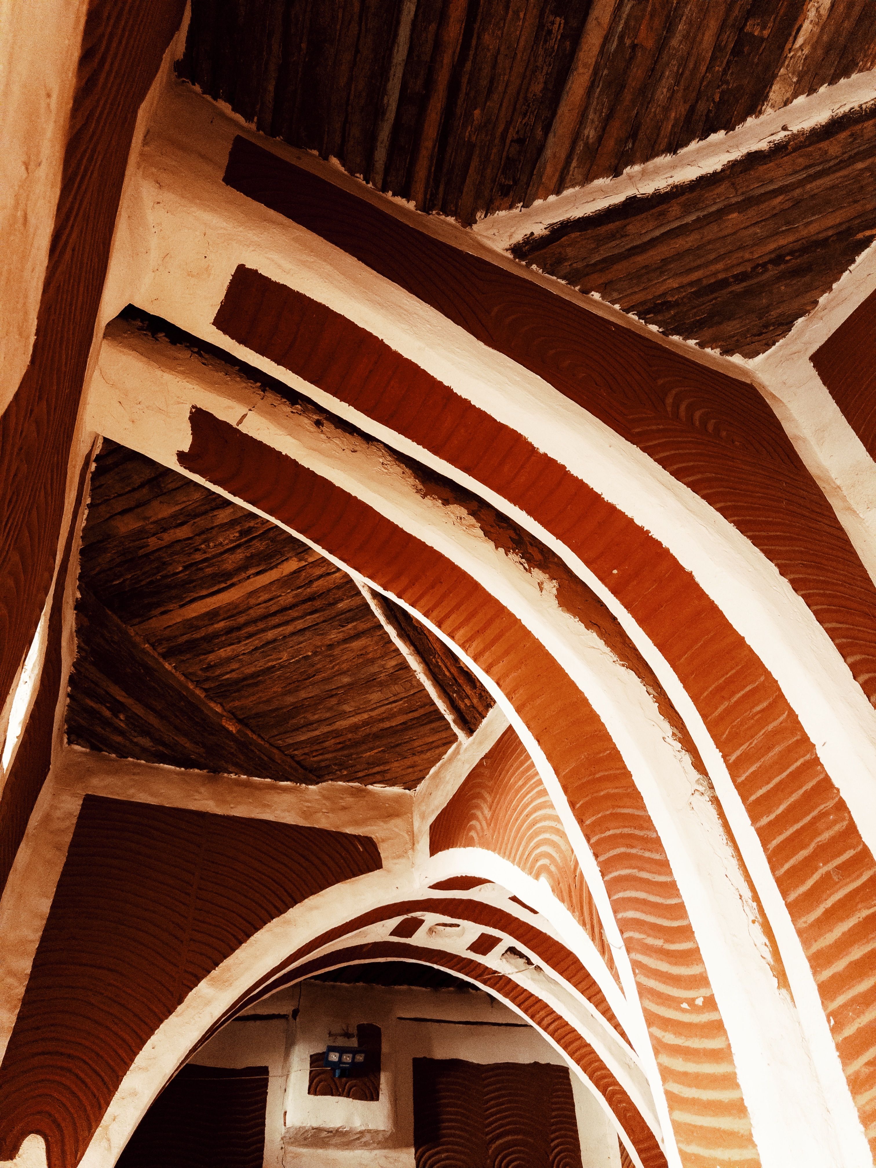 Traditional Nigerian Architecture with Arched Design · Free Stock Photo
