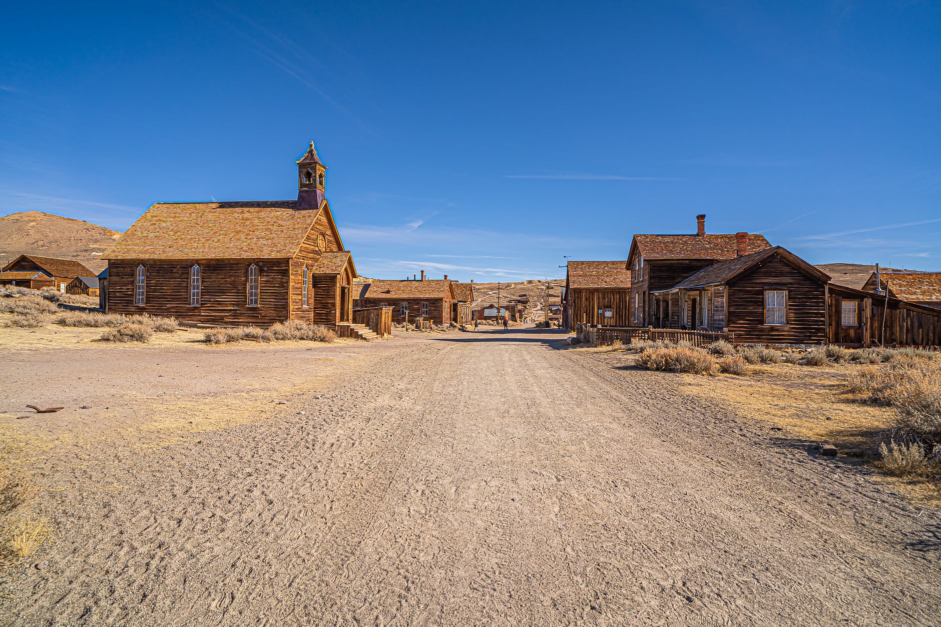 Your website is a ghost town. Here's how to make it a bar.