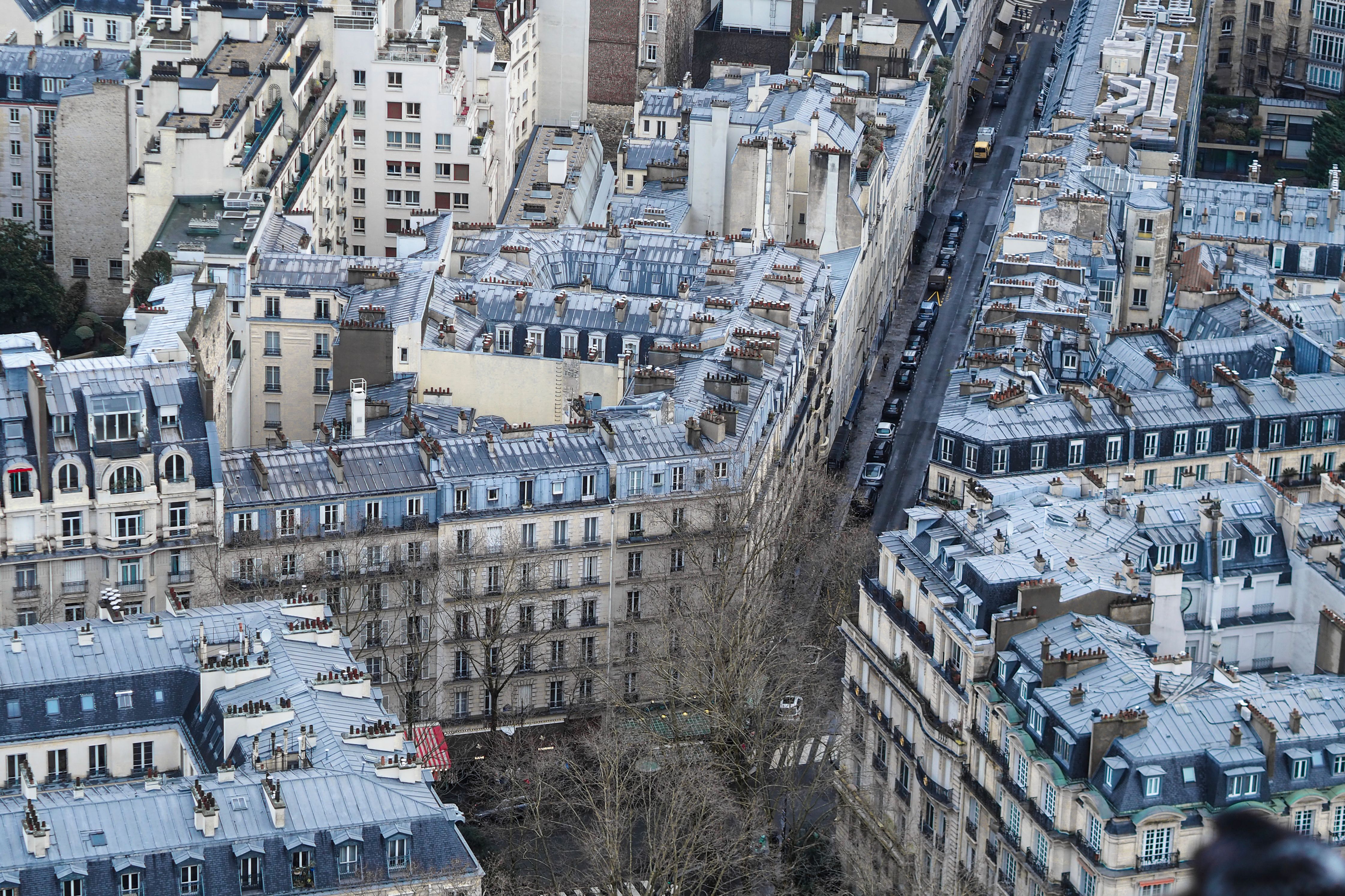 an Agent Built a 3D Paris Gallery by Chaining Two Hugging Face Spaces