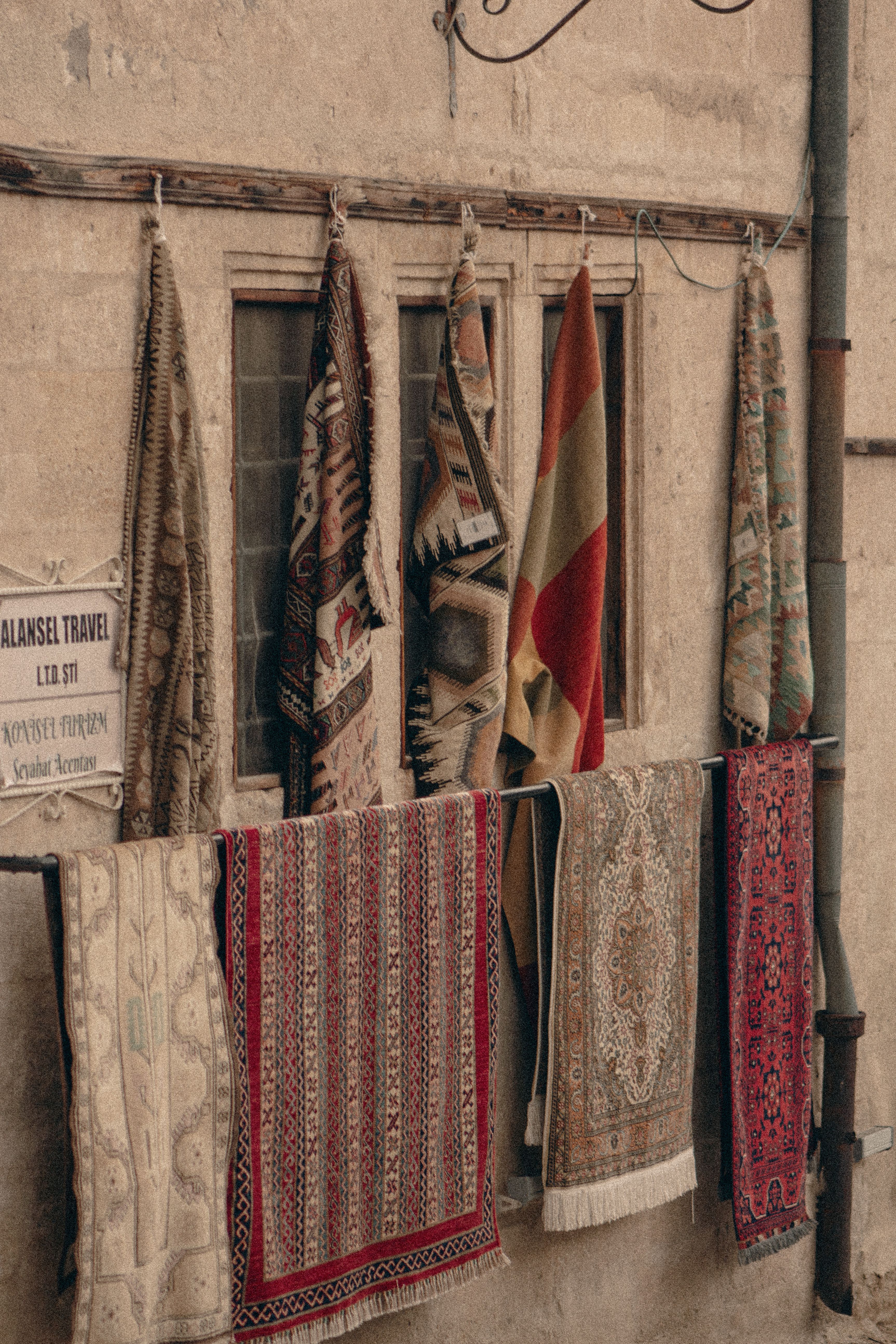 Colorful Traditional Turkish Rugs Display in Nevşehir · Free Stock Photo