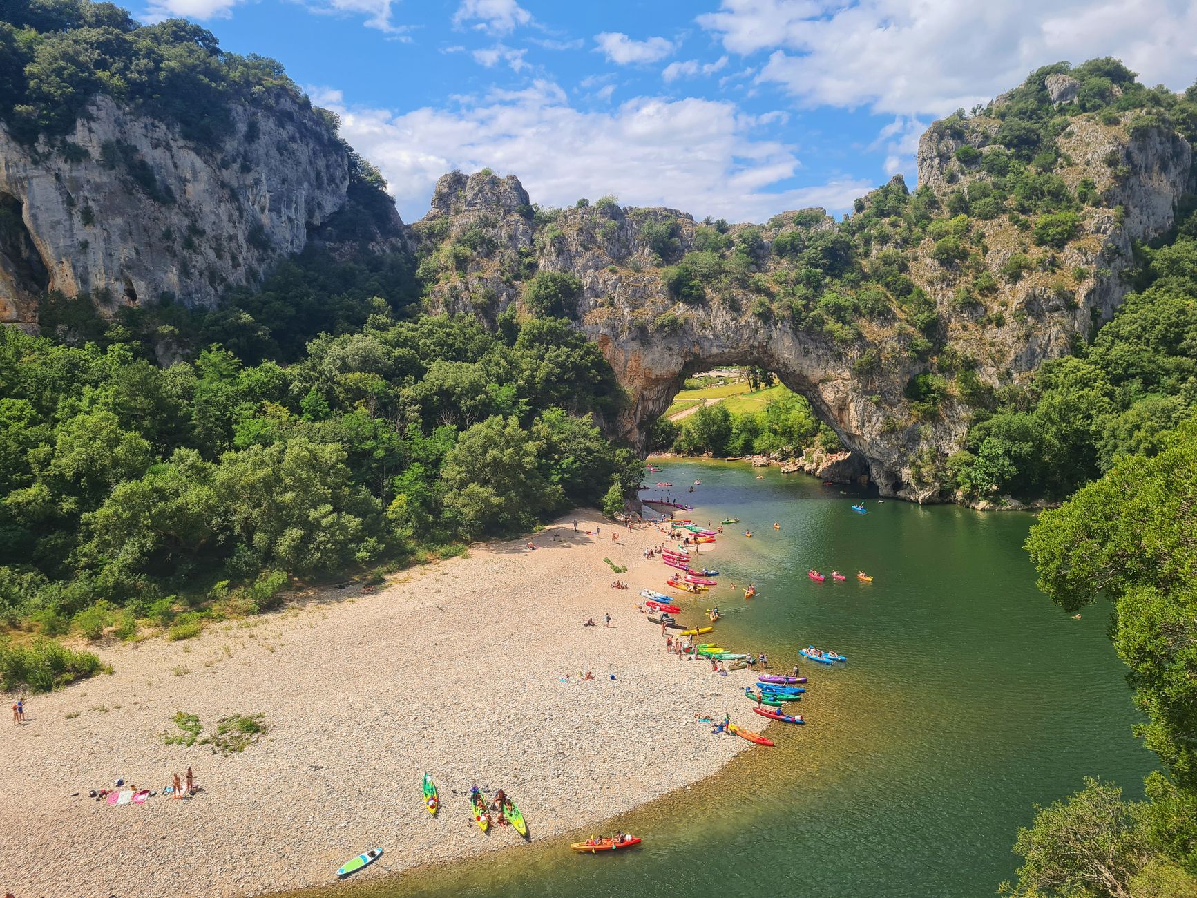 Micro-aventure familiale en Ardèche : Un itinéraire nature de 3 jours