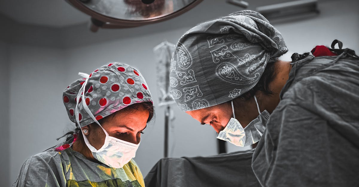 《機智住院醫生生活》4/12開播!五人幫全員回歸,MZ世代實習醫生日常大揭密