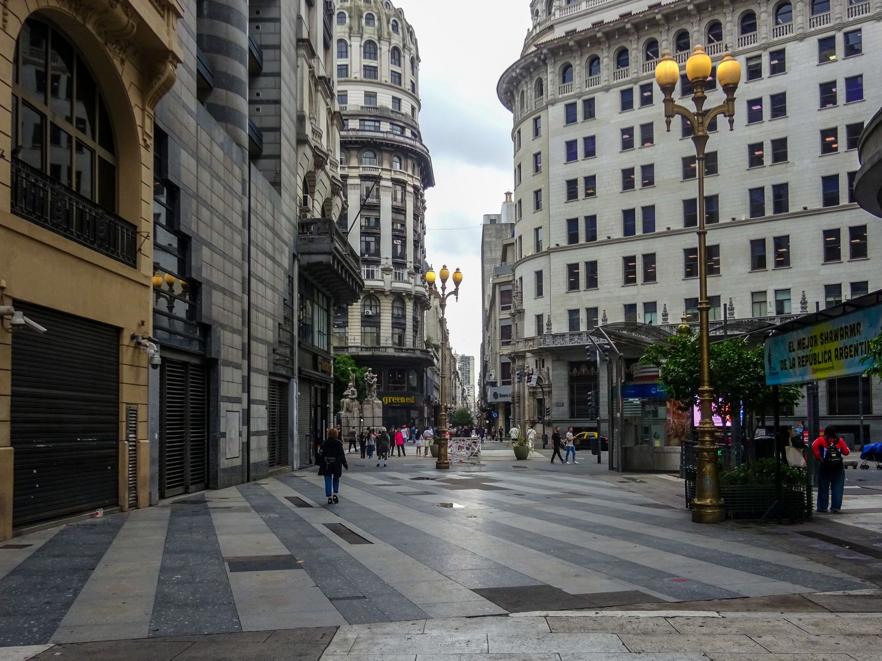 Banco Central cita a Kareva SAS y Karen Valeria Ereza