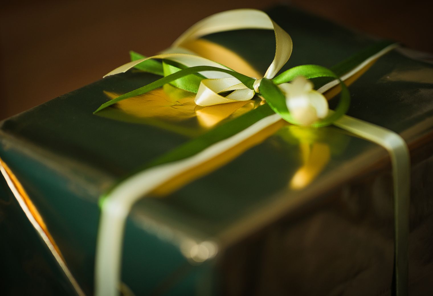 Hersham — professional packers wrapping and boxing belongings
