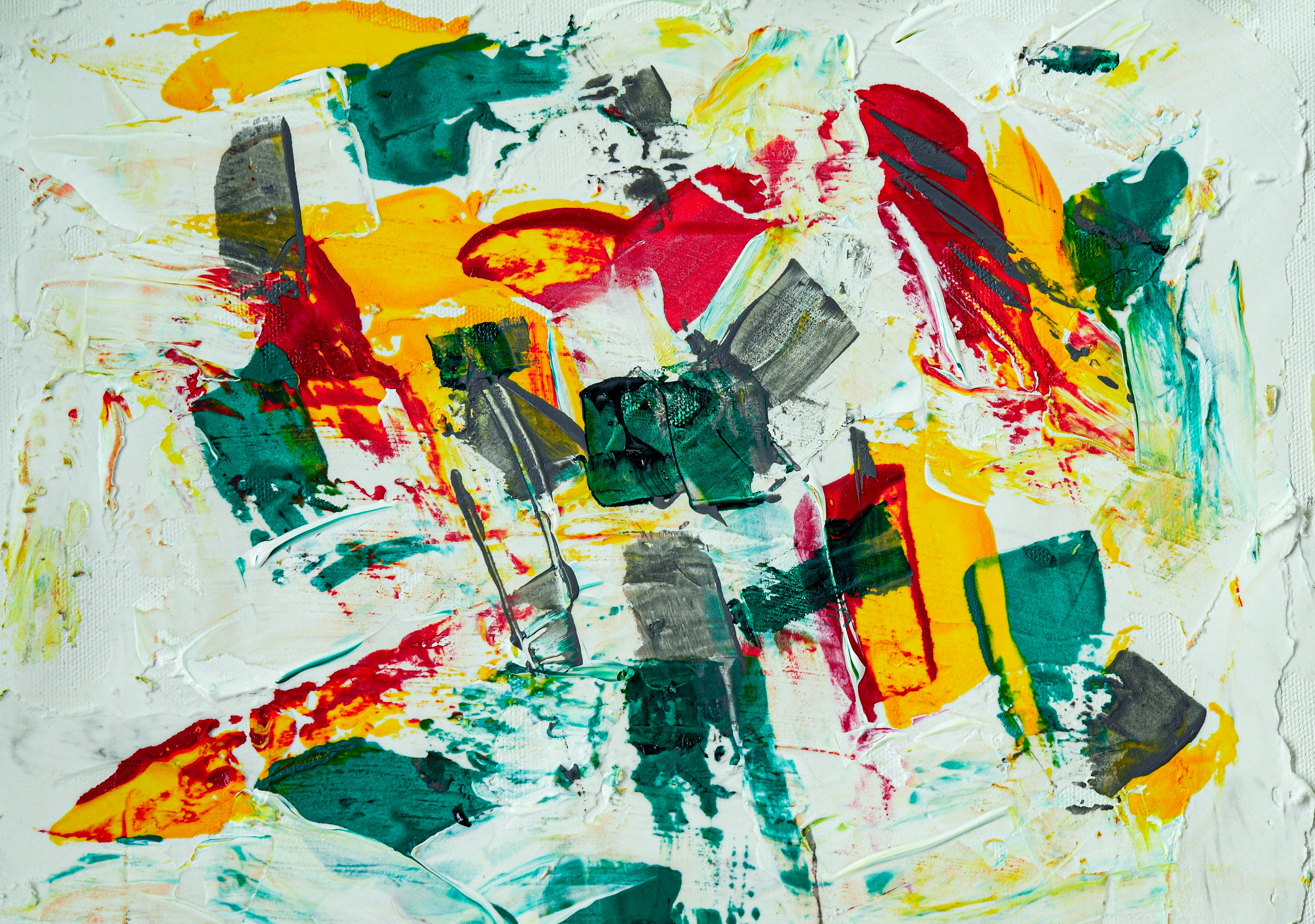 画布上，充满活力的抽象绘画以大胆的色彩和动态的笔触呈现