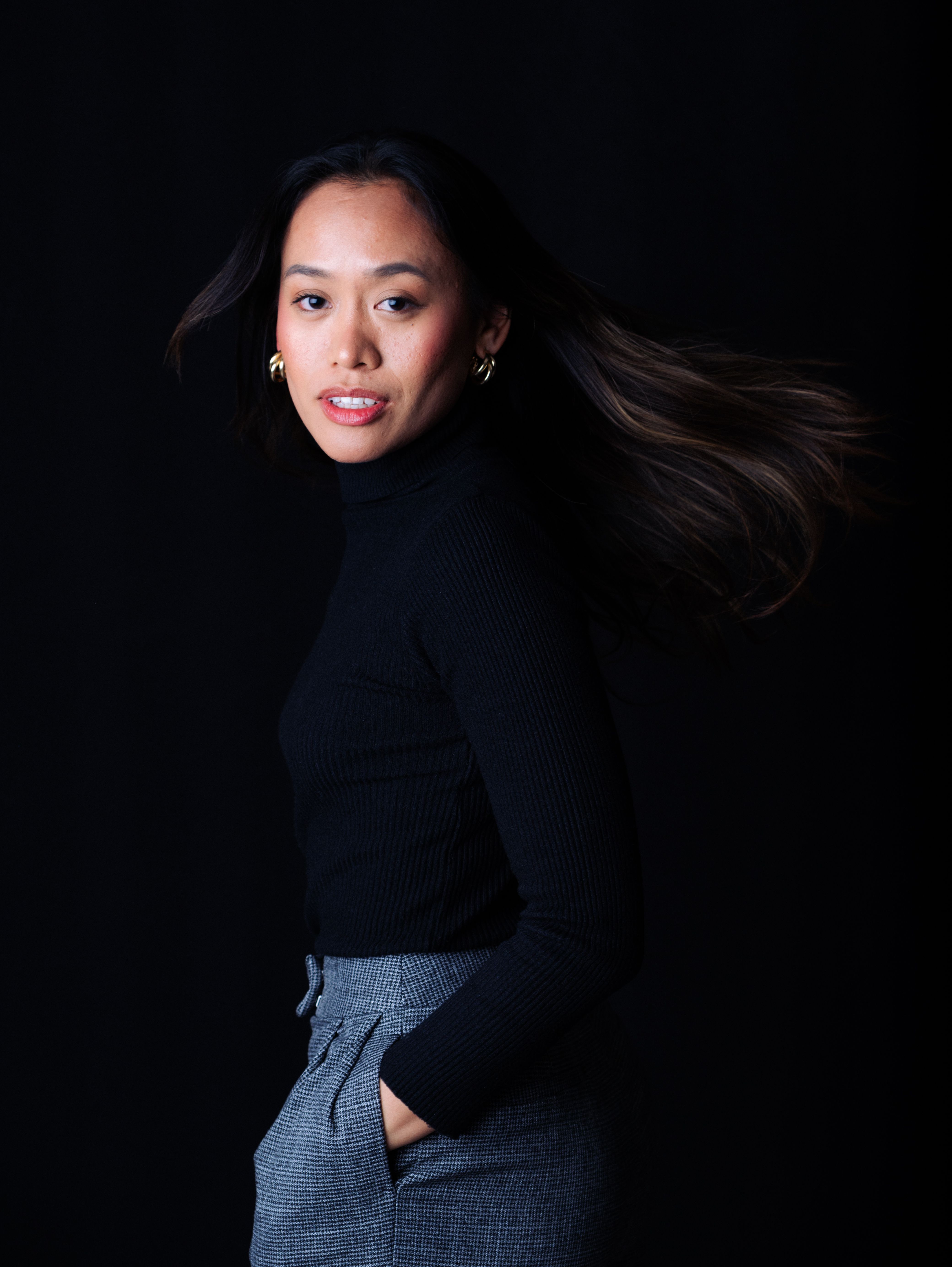 Stylish Portrait of a Young Woman in Munich · Free Stock Photo