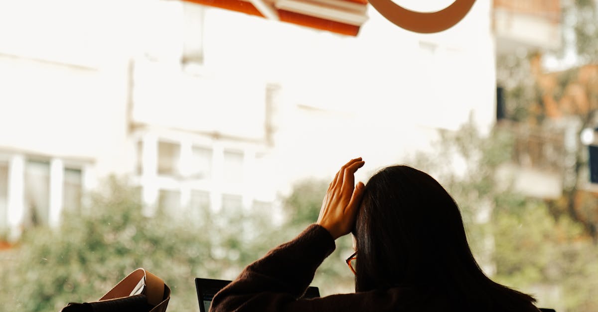 AI假人入侵求職市場,科技公司淪冤大頭!