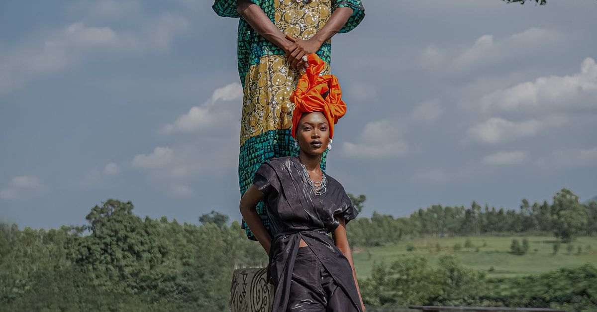Elegant African Fashion in Scenic Landscape · Free Stock Photo