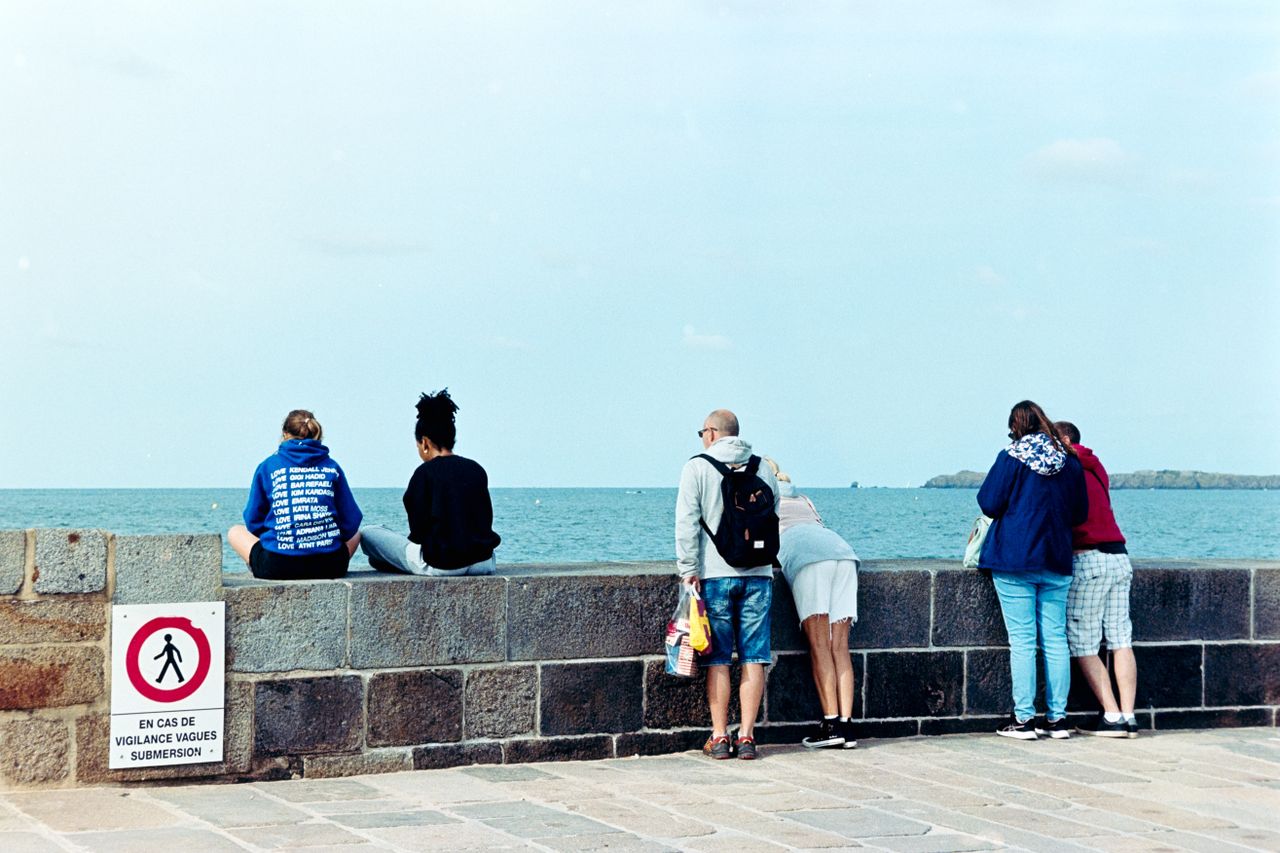 Saint-Malo offre une bouffée de fraîcheur aux touristes épuisés par la canicule