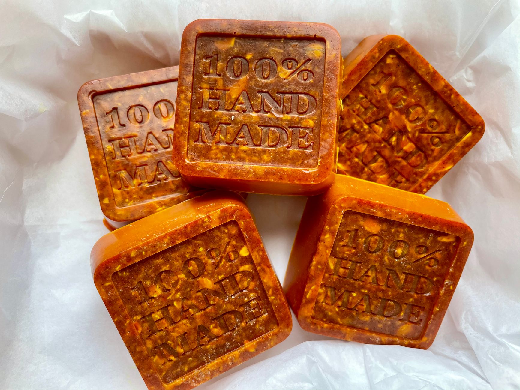 Savon au curcuma bienfaits : ce que ça fait vraiment à votre peau
