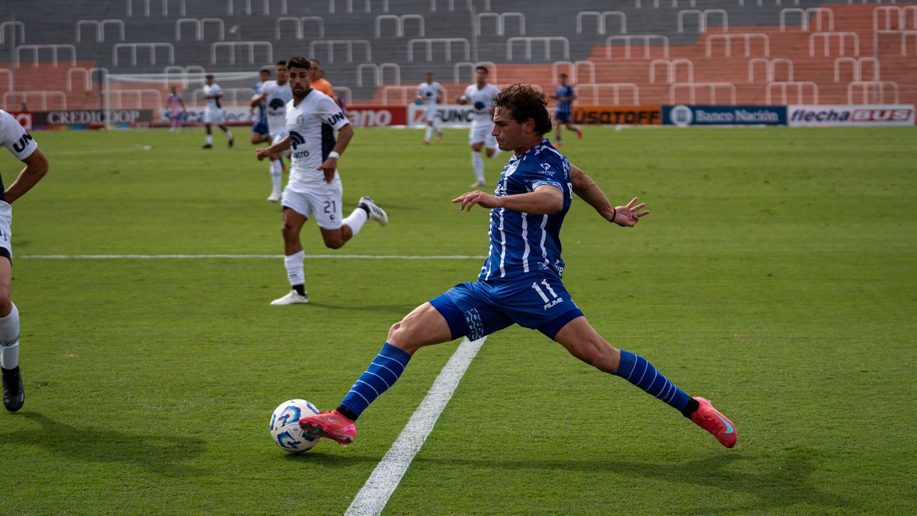 soccer player performing explosive squat jump training