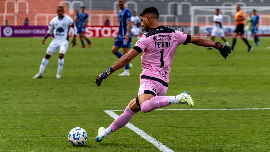 Naturalisasi Pemain Asing Dominasi Liga 1, Persib Ambil Langkah Serupa