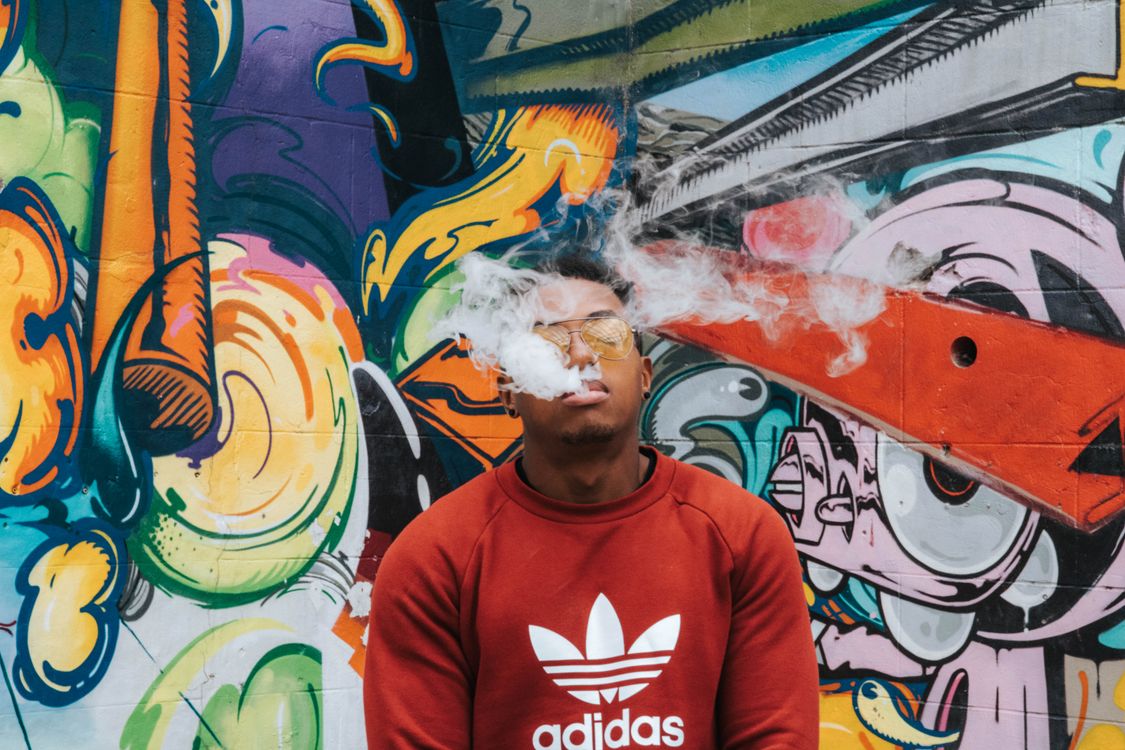 fuze cigarette Exclusive new look at Theo James in David Mackenzie's 'FUZE.' An unexploded  WWII bomb is discovered on a busy construction site in the centre of  London. Chaos ensues as the military and