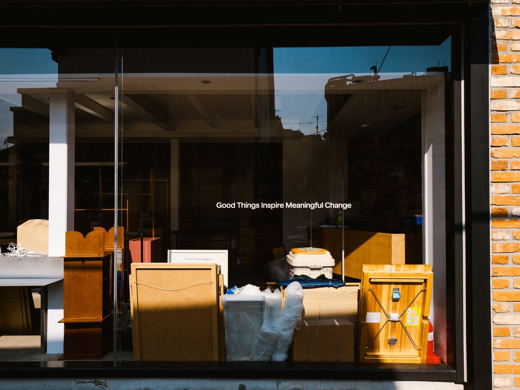 Hillhead — professional packers wrapping and boxing belongings