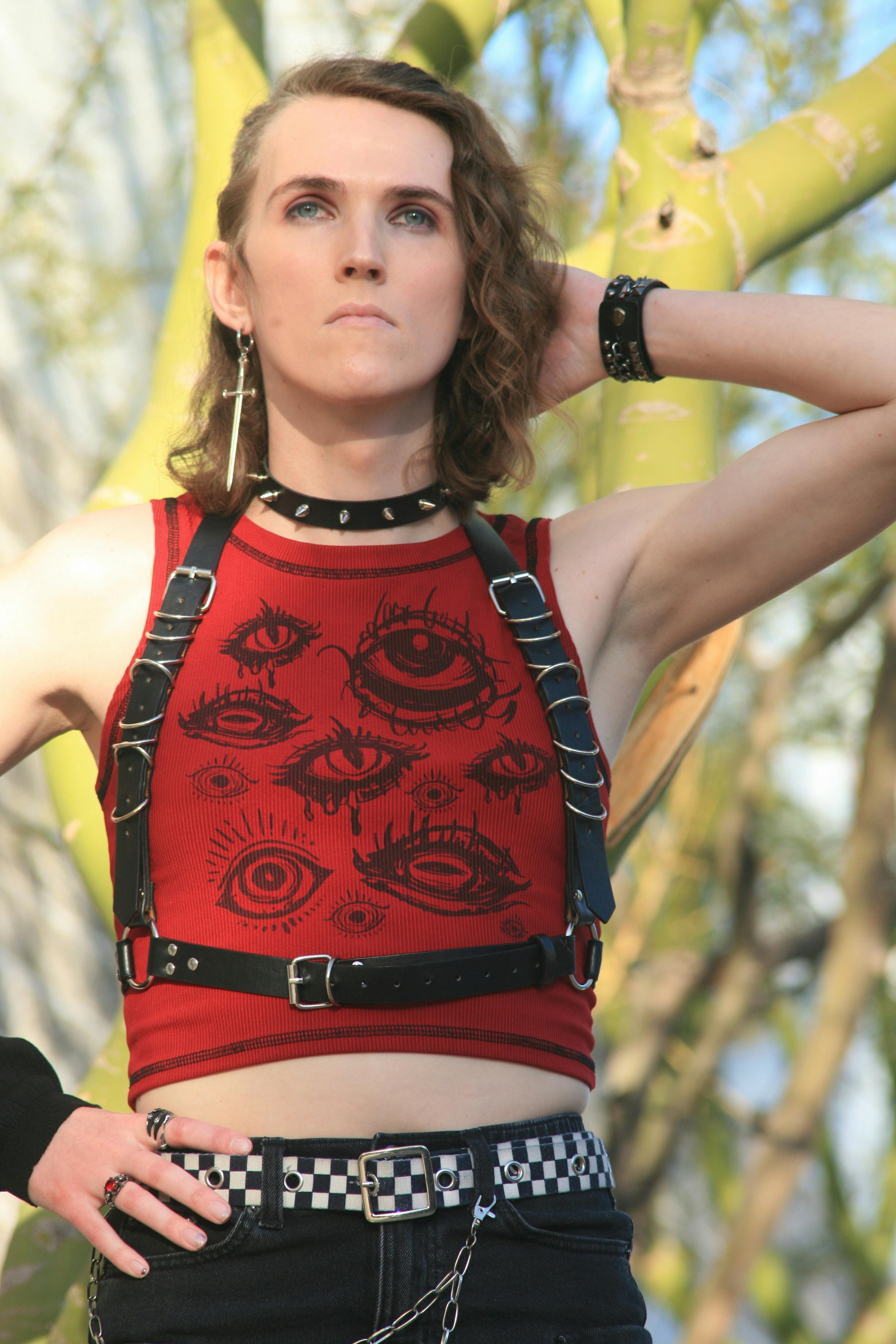 bezplatná Portrét módního modelu v prostředí parku Tucson. Základová fotografie