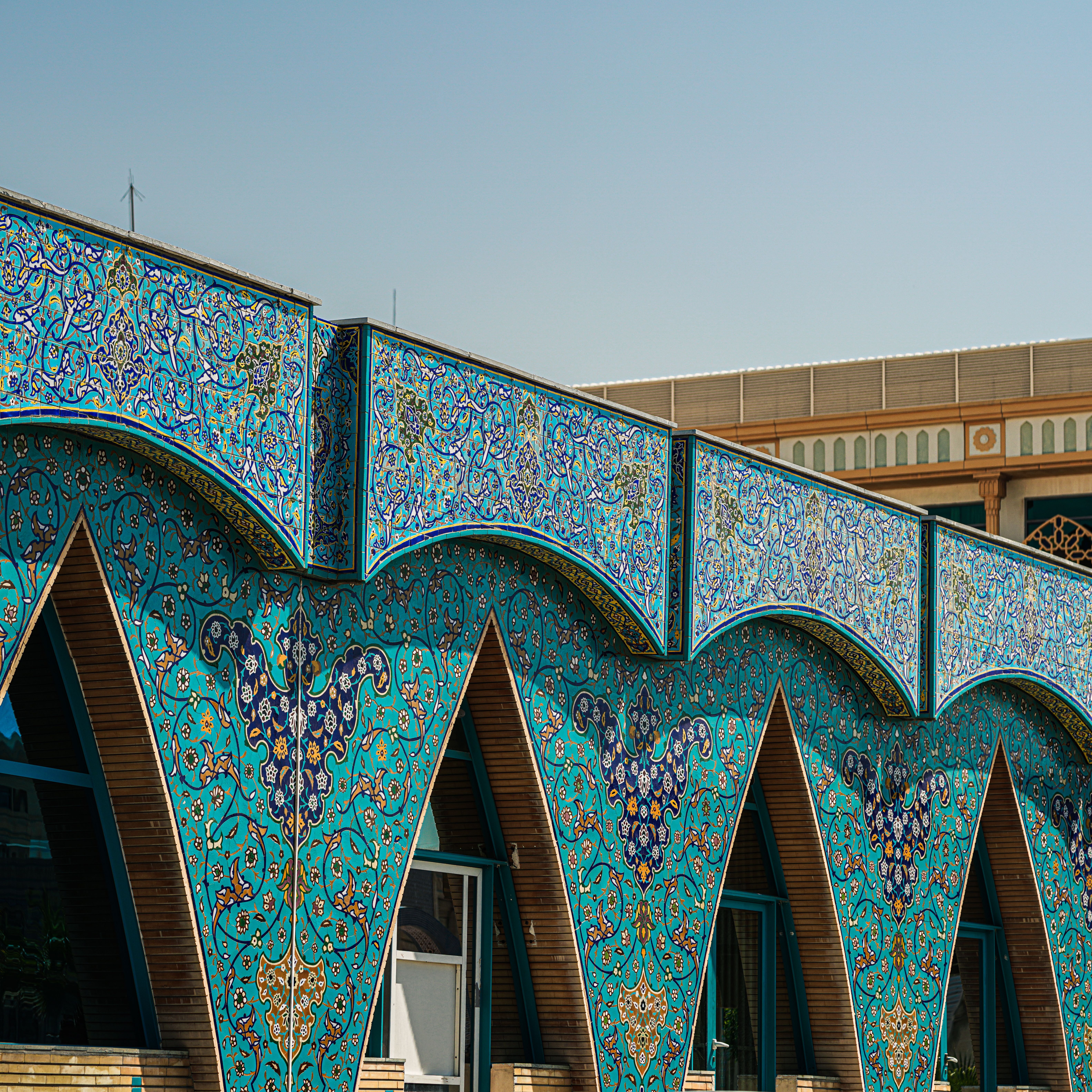 Intricate Islamic Architecture in Dubai · Free Stock Photo