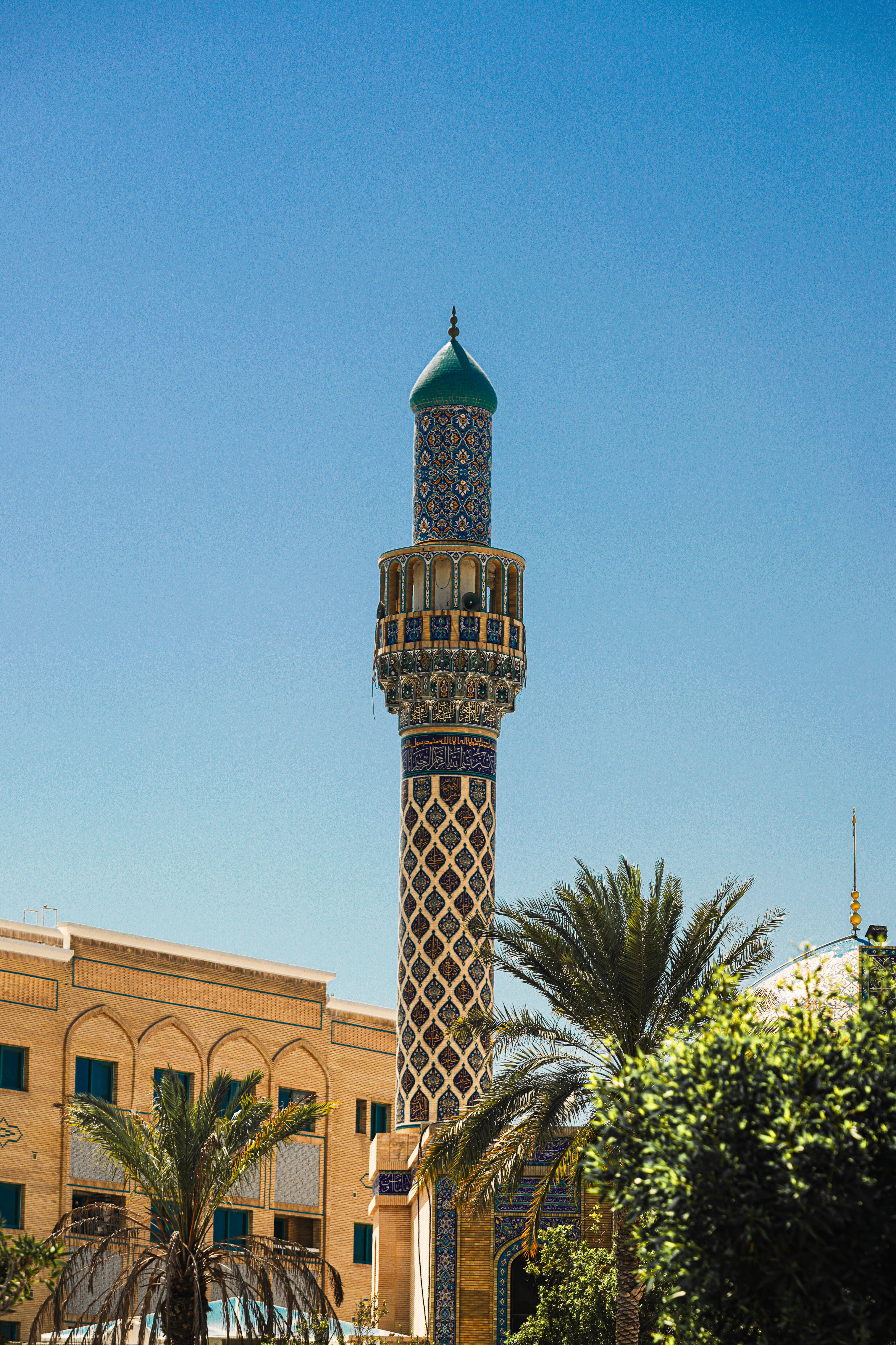 Stunning Islamic Architecture in Dubai Skyline · Free Stock Photo