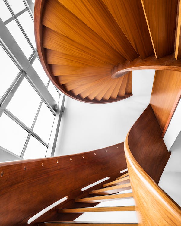 Photographie Architecturale Des Escaliers En Bois Brun