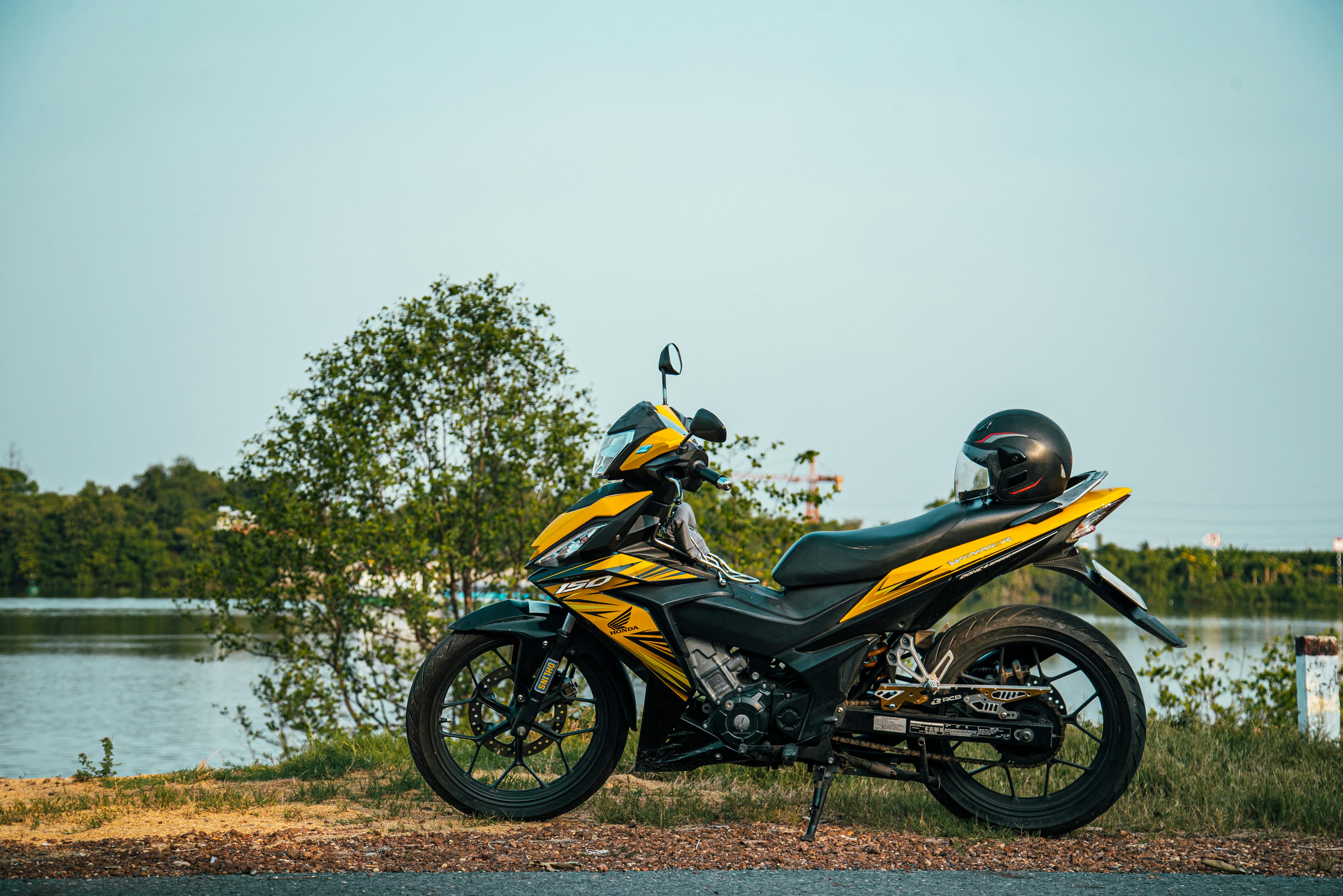 Diverse Array of Honda Motorcycles Returning for New Model Years — Photo by Bảo Minh on Pexels