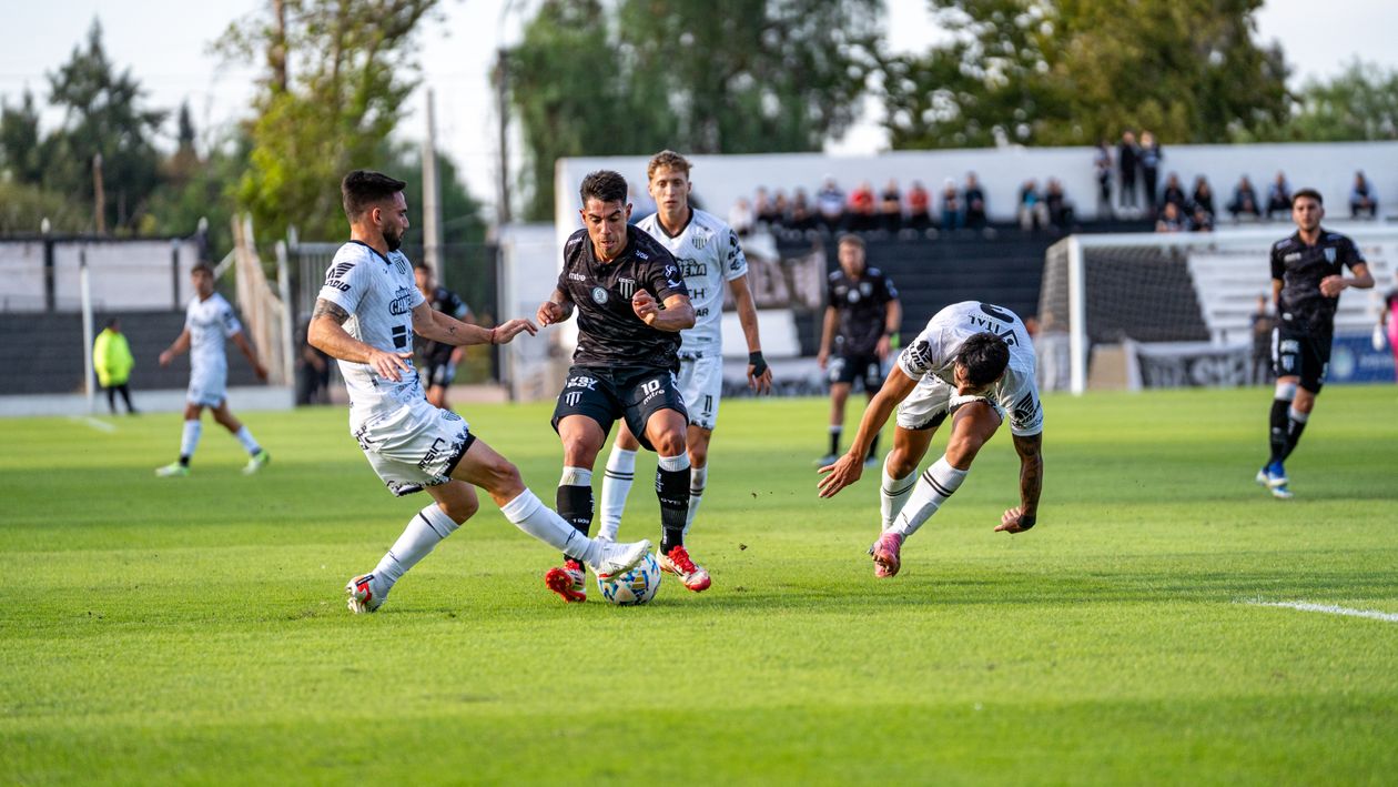 Competitive Matches Competitive Soccer Match Action Capture · Free Stock Photo