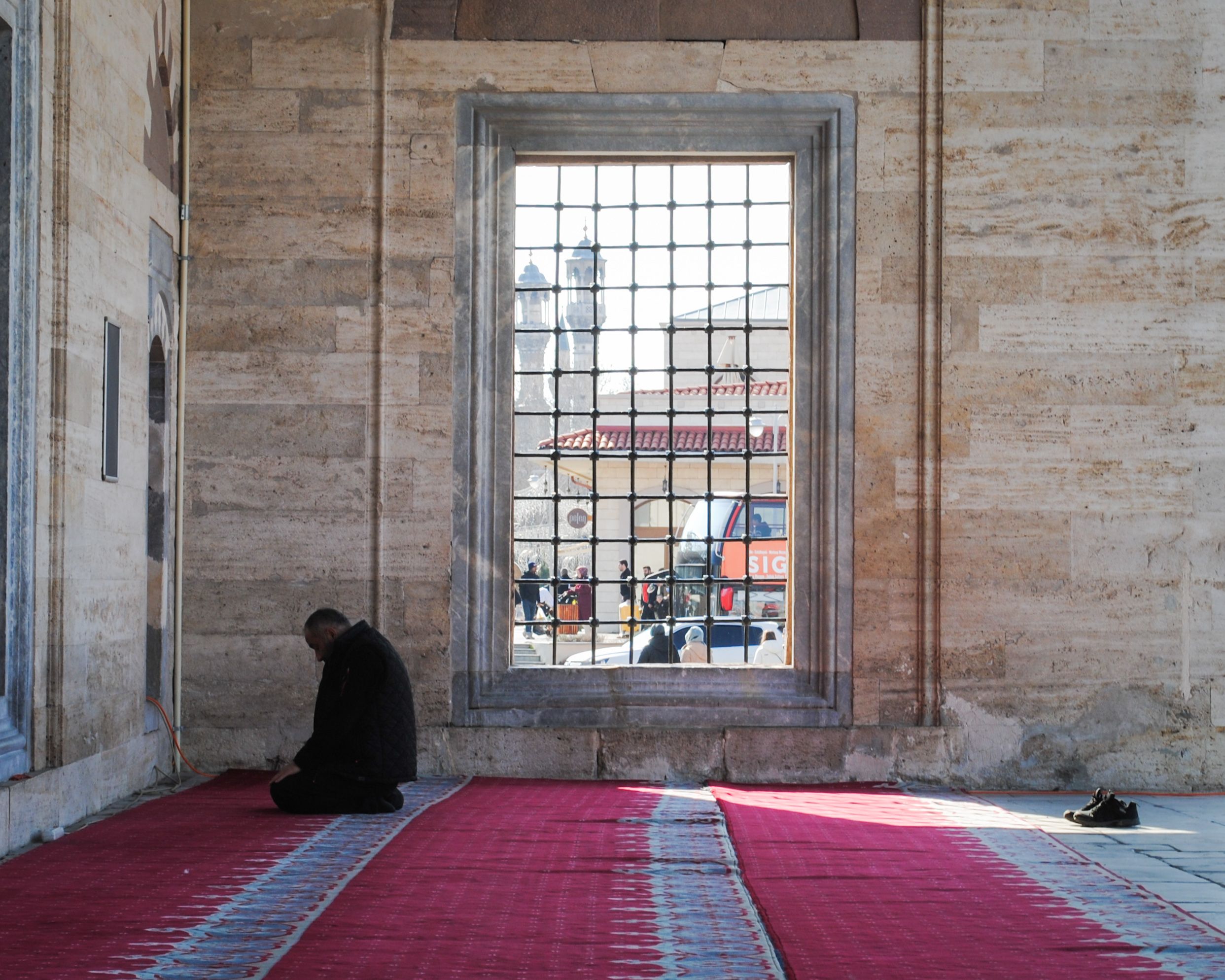 The Spiritual Significance of Cleaning the Masjid: Beyond Physical Upkeep to Rewarding Worship