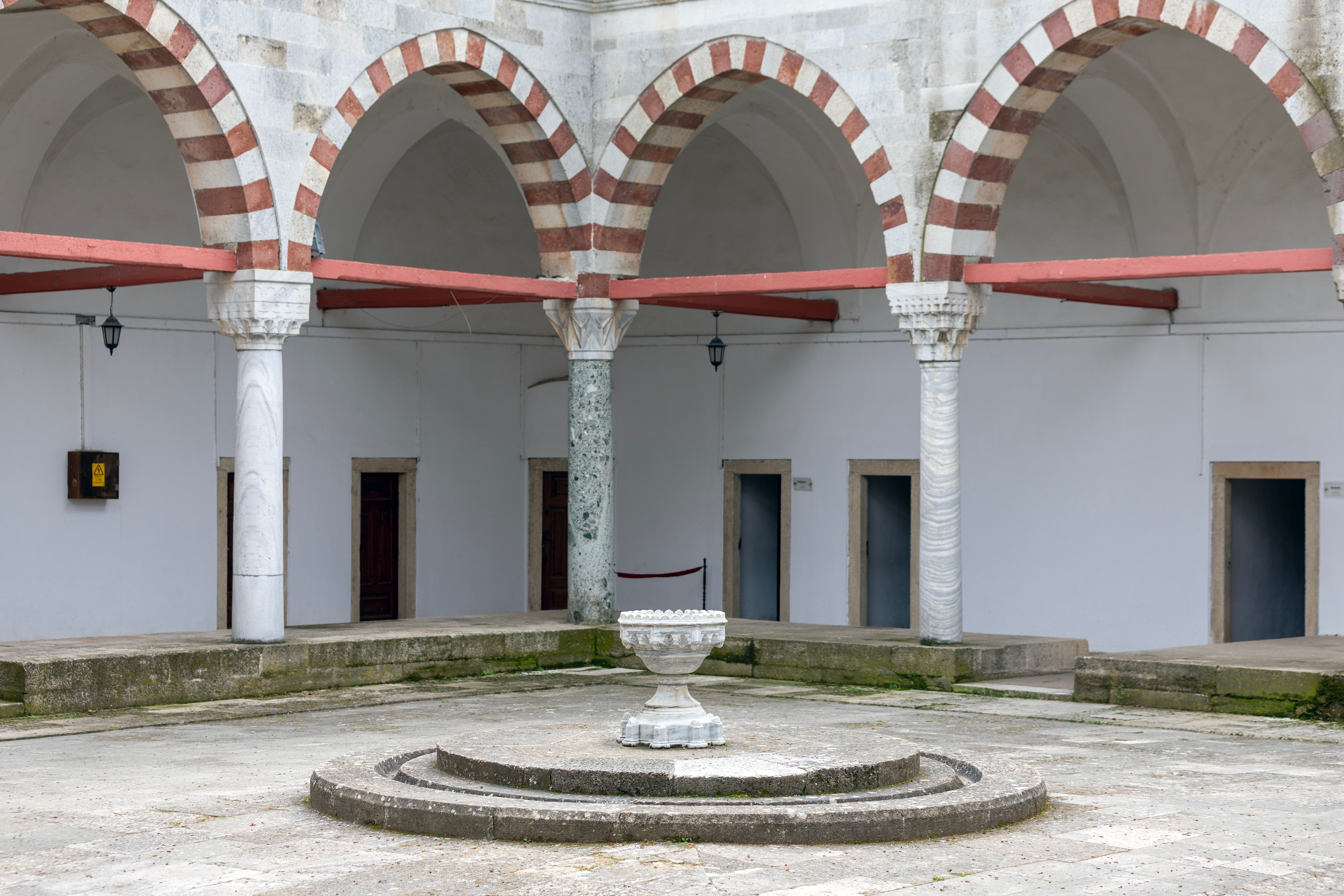 ¿Qué es exactamente un "riad" albanés?