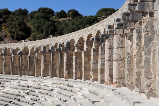 Aspendos Roman theatre with historian — Antalya