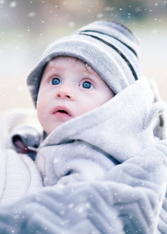 Free Baby Wearing Gray Beanie Stock Photo