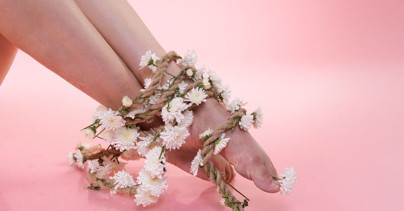 Remède Pieds Gonflés : 7 Astuces Grand-Mère