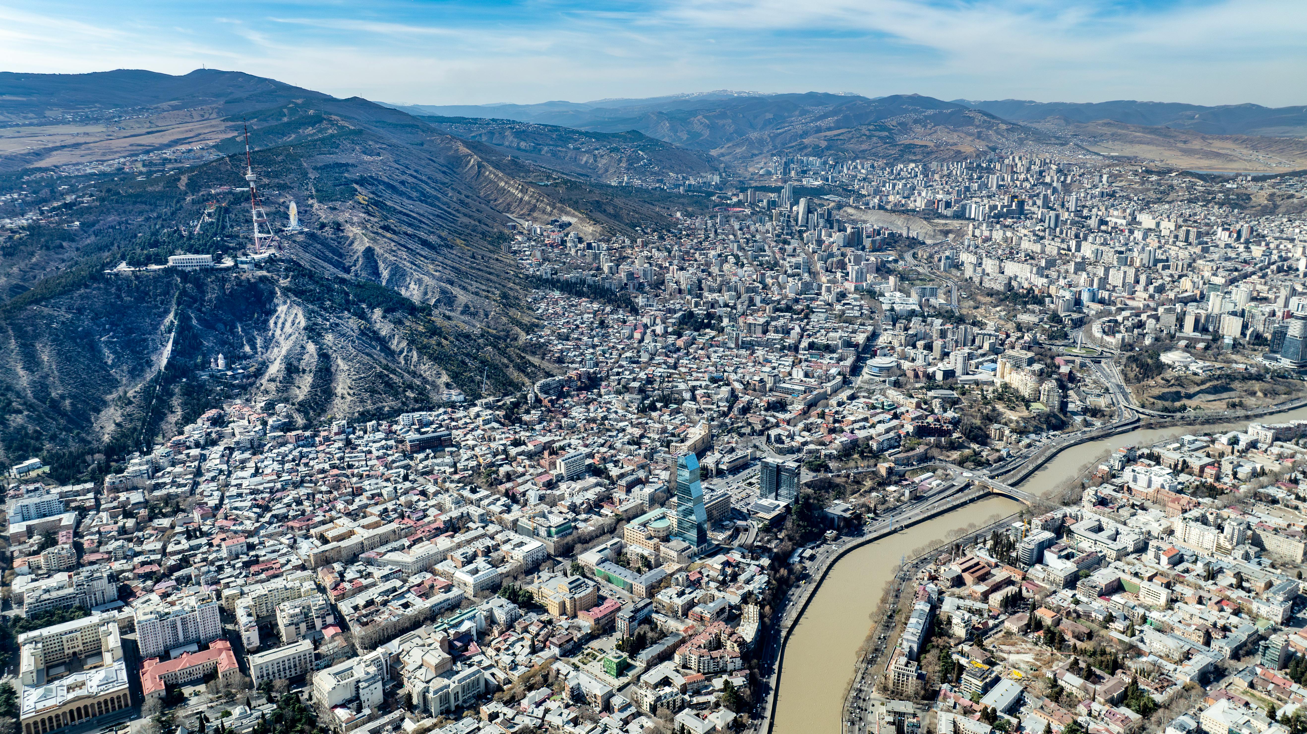 The Geopolitical Factor in Iran’s Foreign Policy — Photo by Ramaz Bluashvili on Pexels