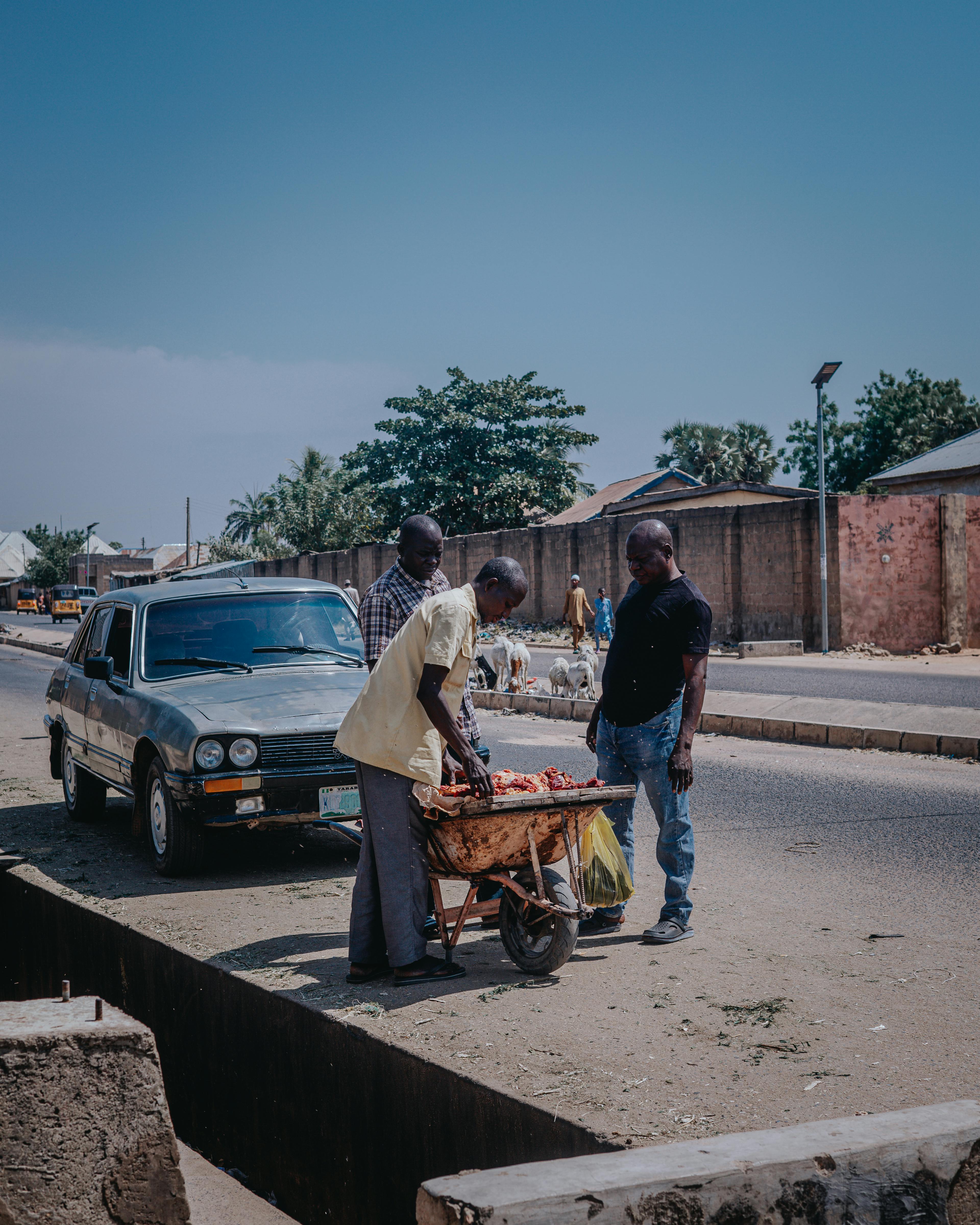 Comparing Centralized Vs. Decentralized Exchanges Comparing Centralized Vs. Decentralized Exchanges