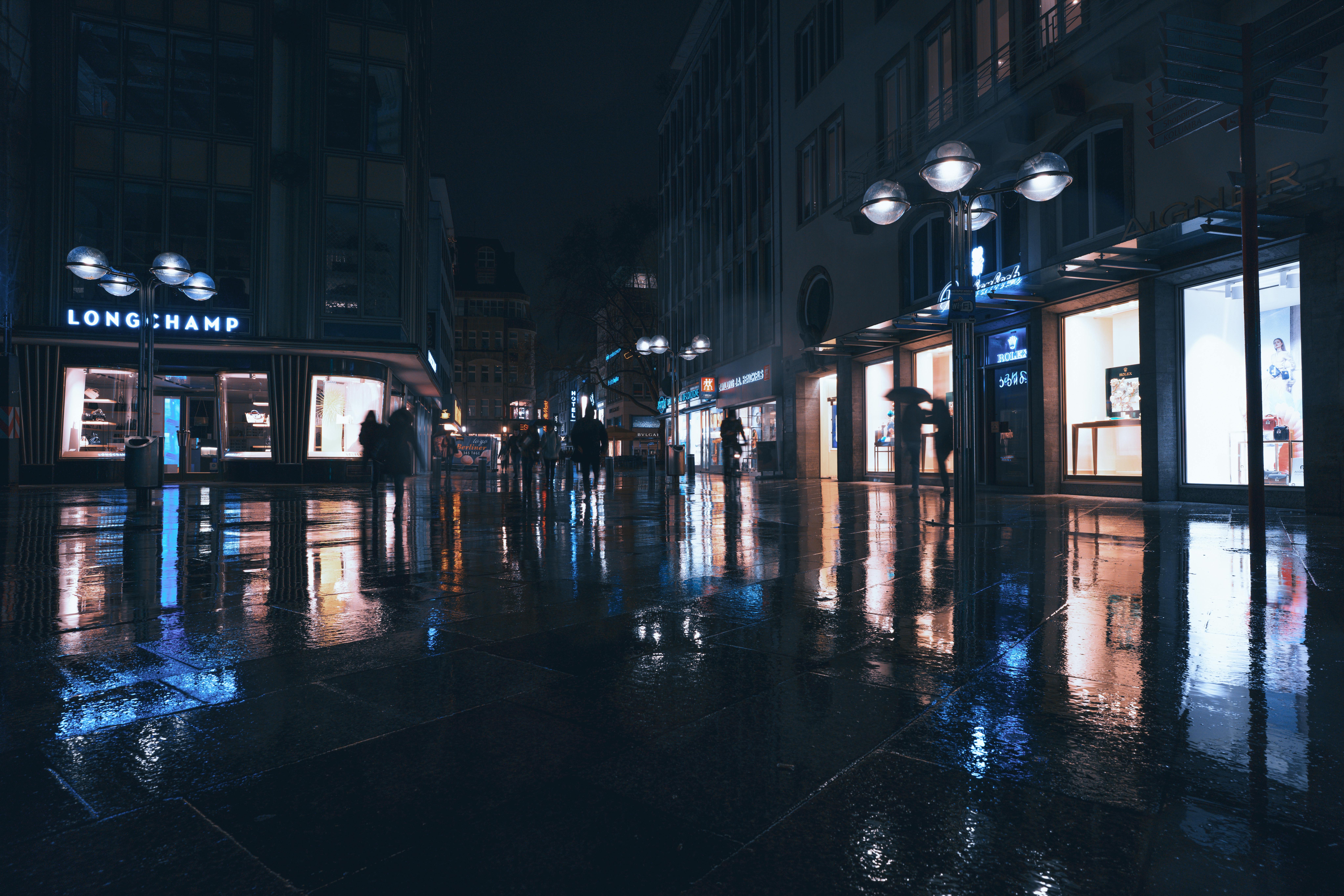Crypto.com Launches Crypto.com IRAs to Support Diversified Retirement Planning in the United States — Photo by eberhard gross
