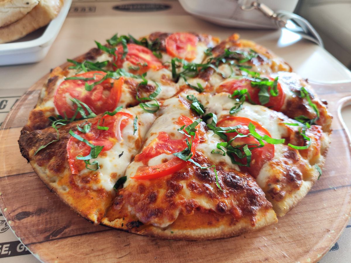 Pizza margarita, receta con su lista de la compra