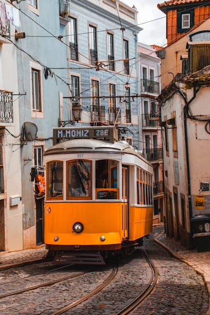 Bus Tickets & Public Transport Options Near Lisbon Tram 28 - Featured Image