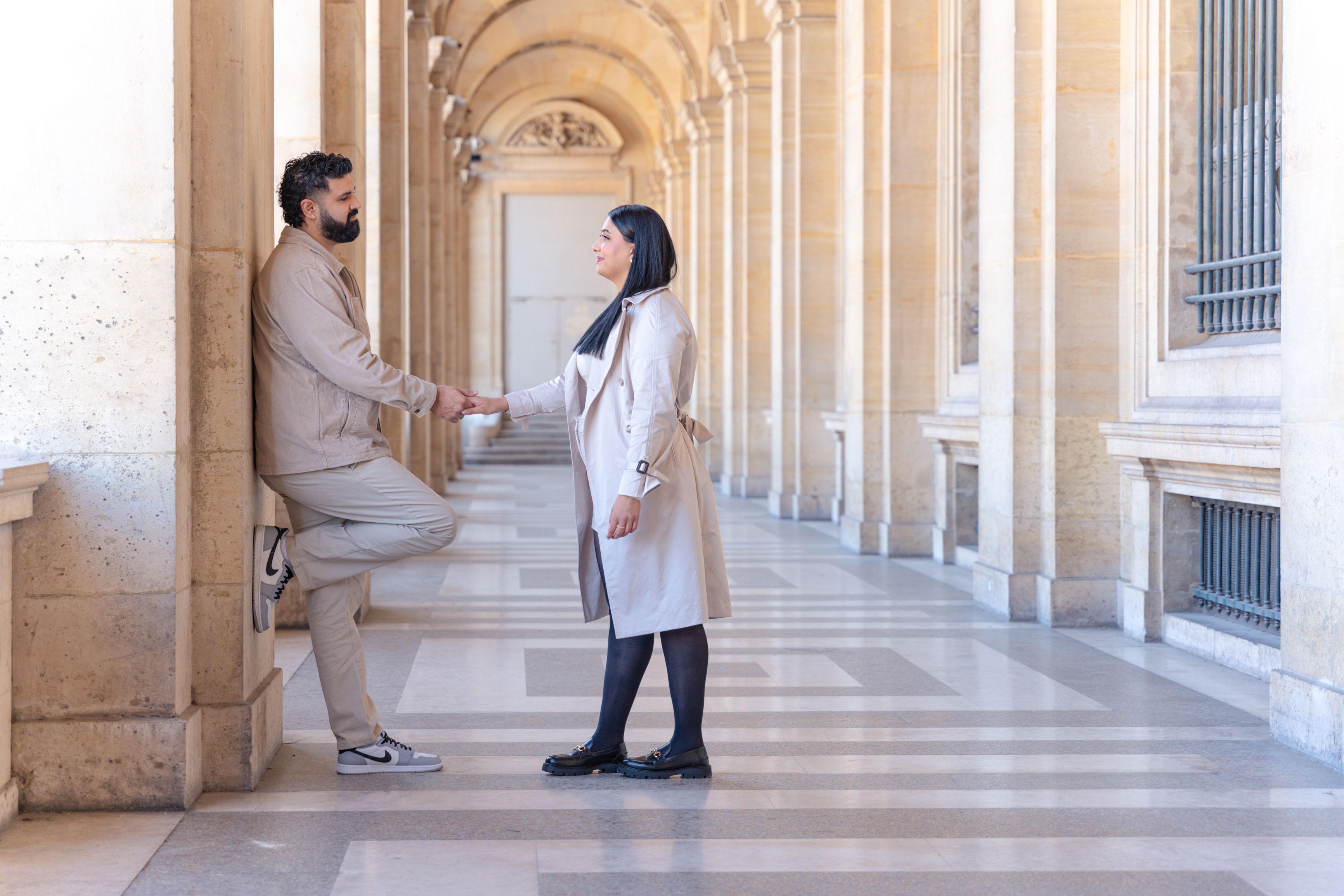 L’Harmonie Matinale Parfaite : Comment la Mode Française et les Soins Personnels Révèlent Votre Chic