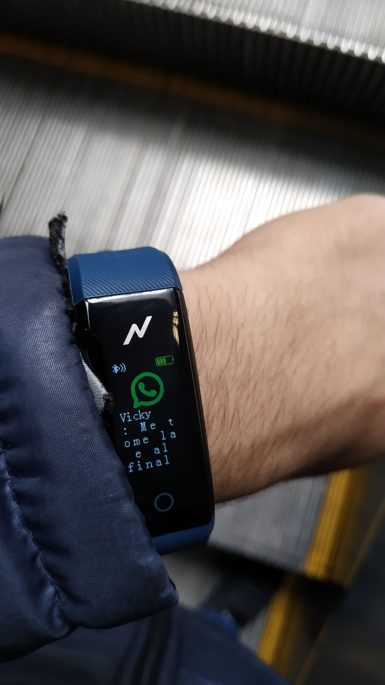 Smartwatch displaying a notification