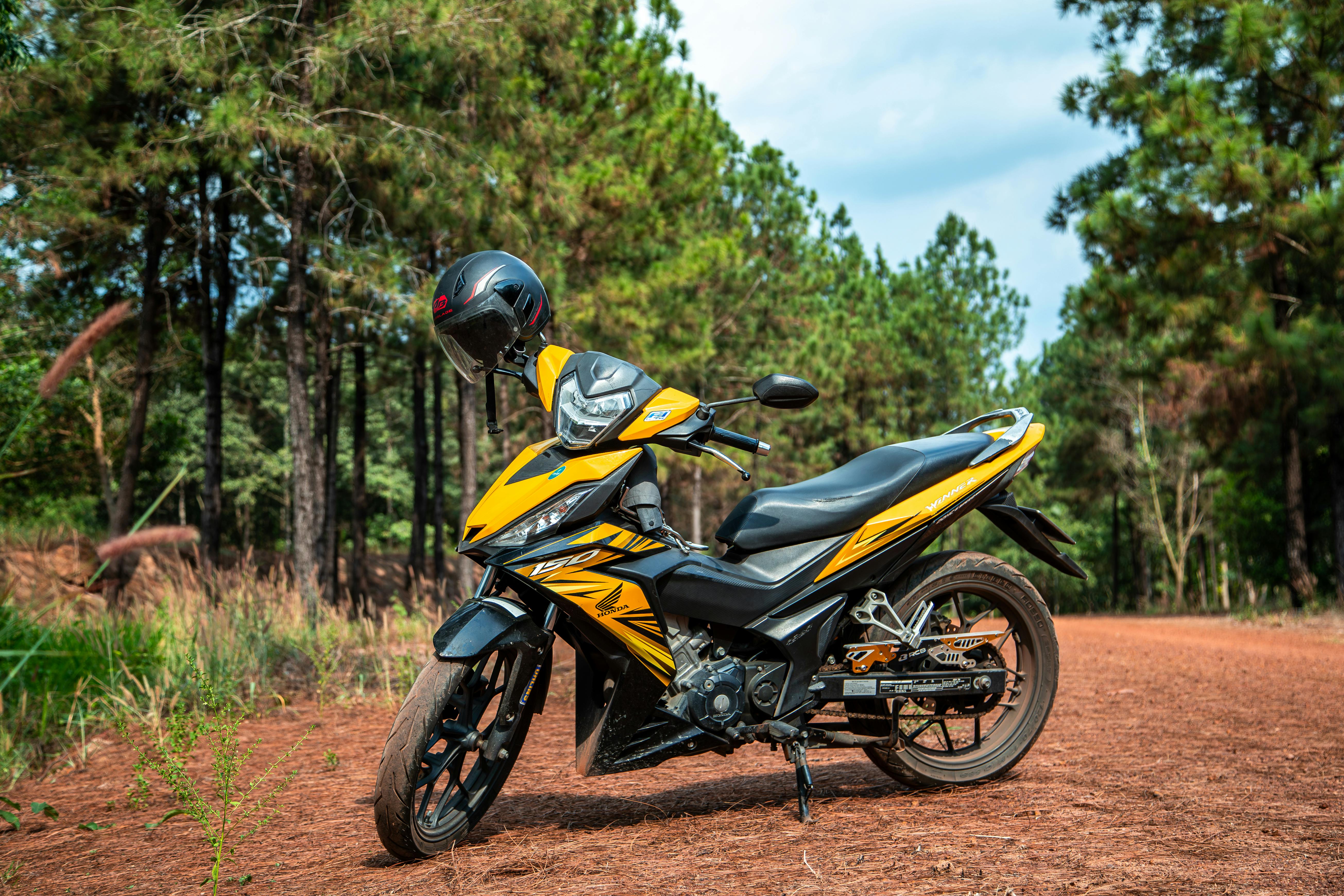motorcycles & powersports s.r.o motorcycle & powersports — Photo by Bảo Minh on Pexels