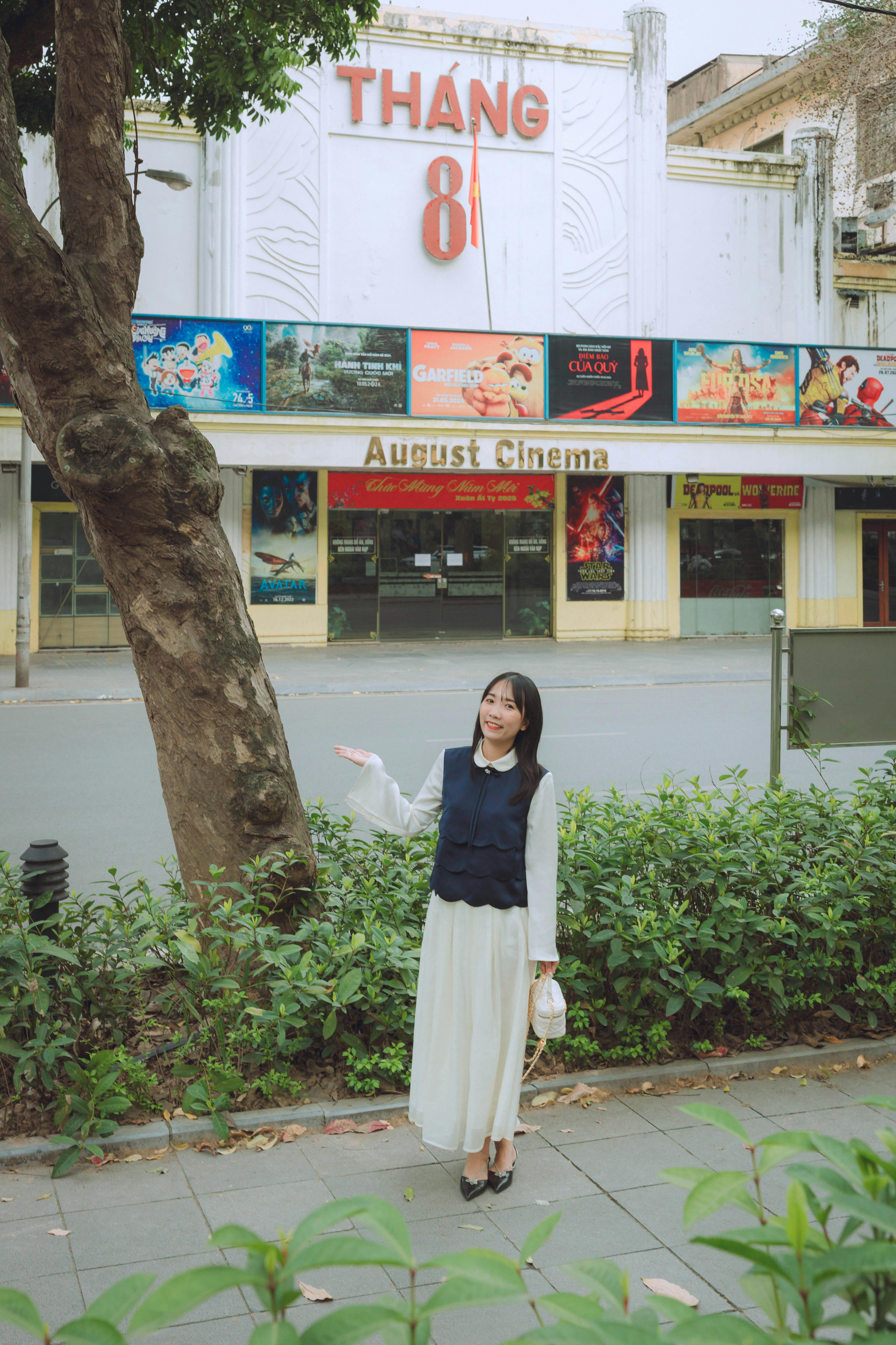 Ücretsiz açık hava, ağaç, ağustos sineması içeren Ücretsiz stok fotoğraf Stok Fotoğraflar