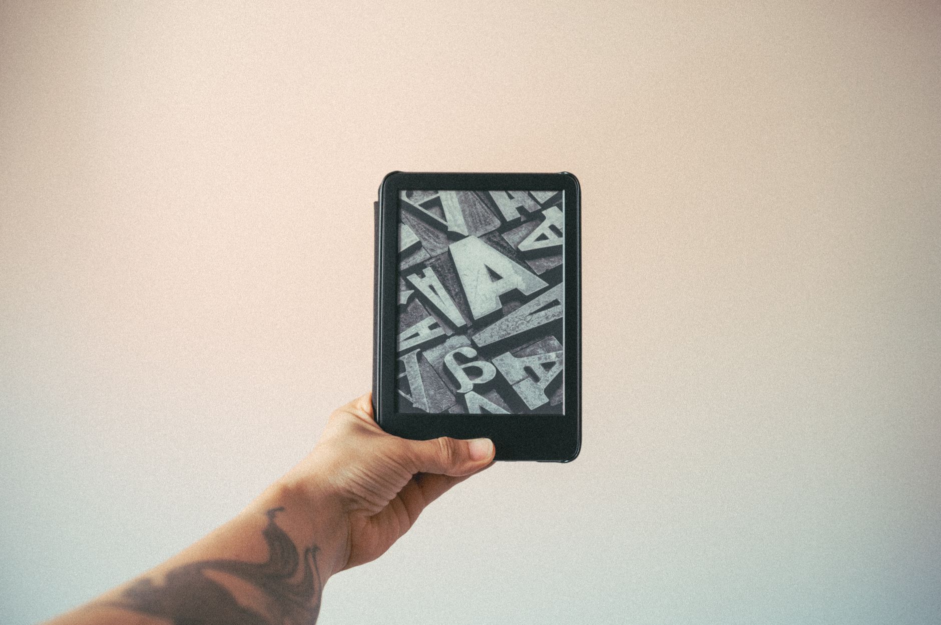 comparing top Kindle Paperwhite alternatives on Amazon