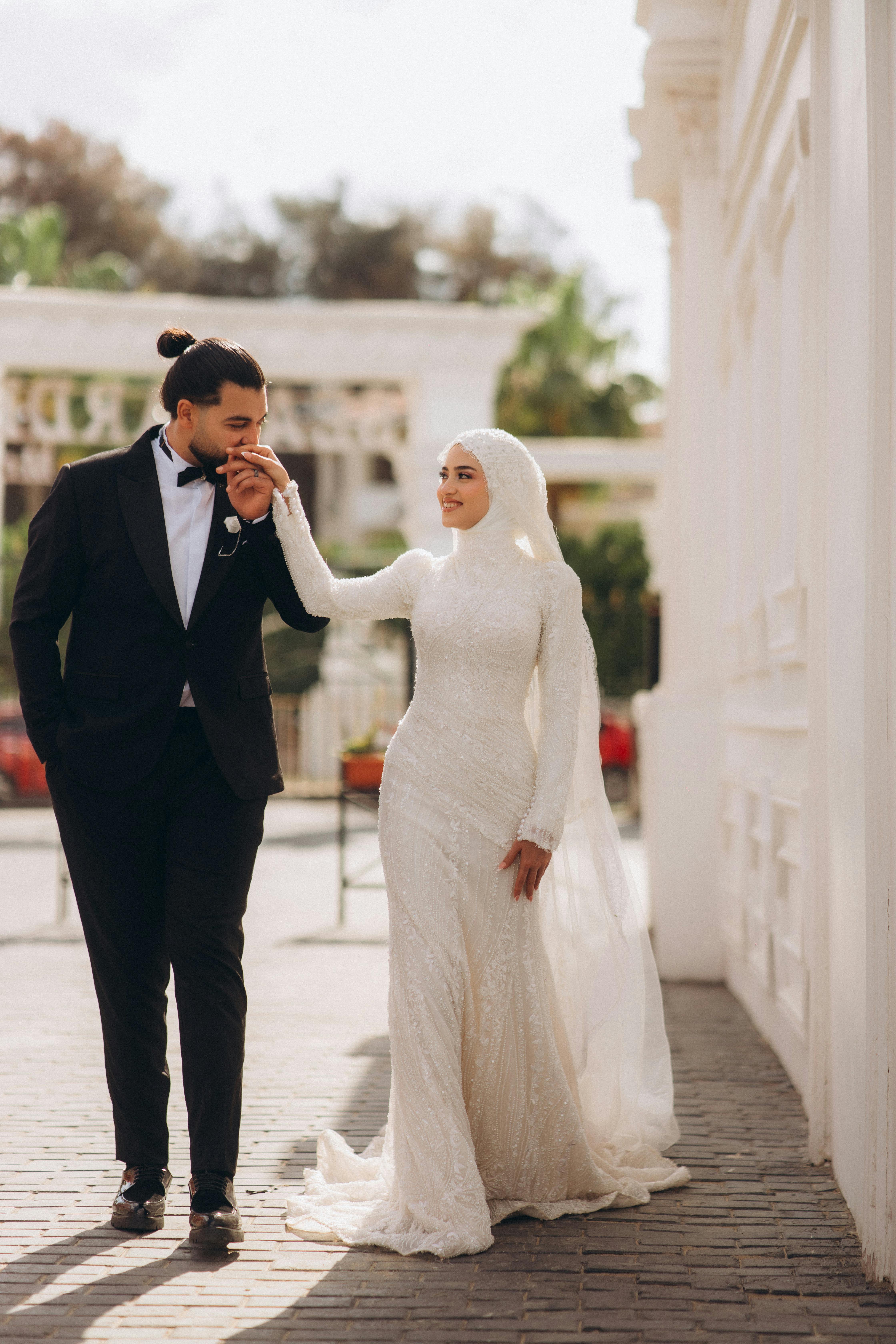 37. Gaya Hijab Formal untuk Undangan Pernikahan