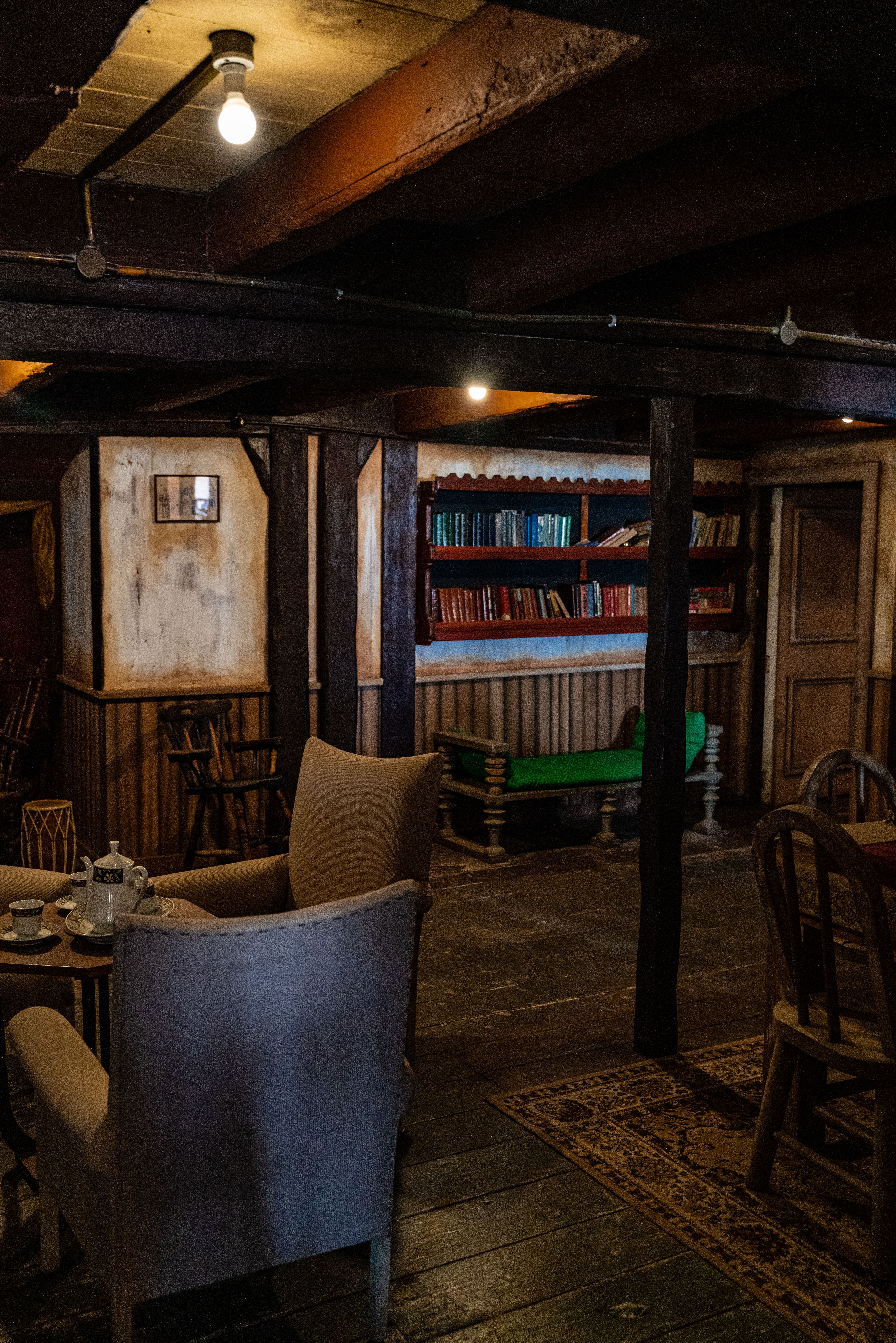 Cozy Vintage Interior of Rustic Library · Free Stock Photo