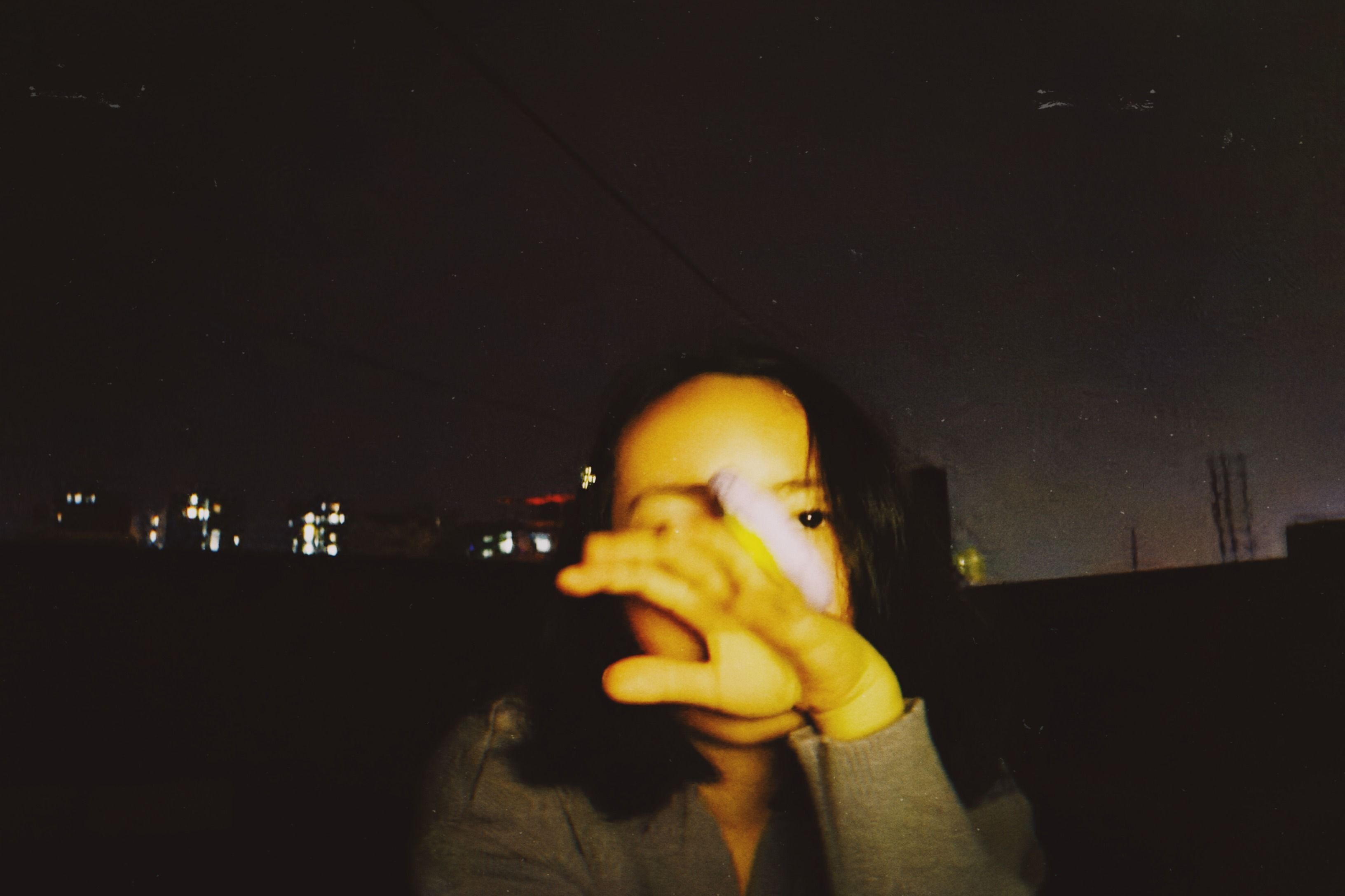 深夜崩溃后 我发现了比 情感配图
