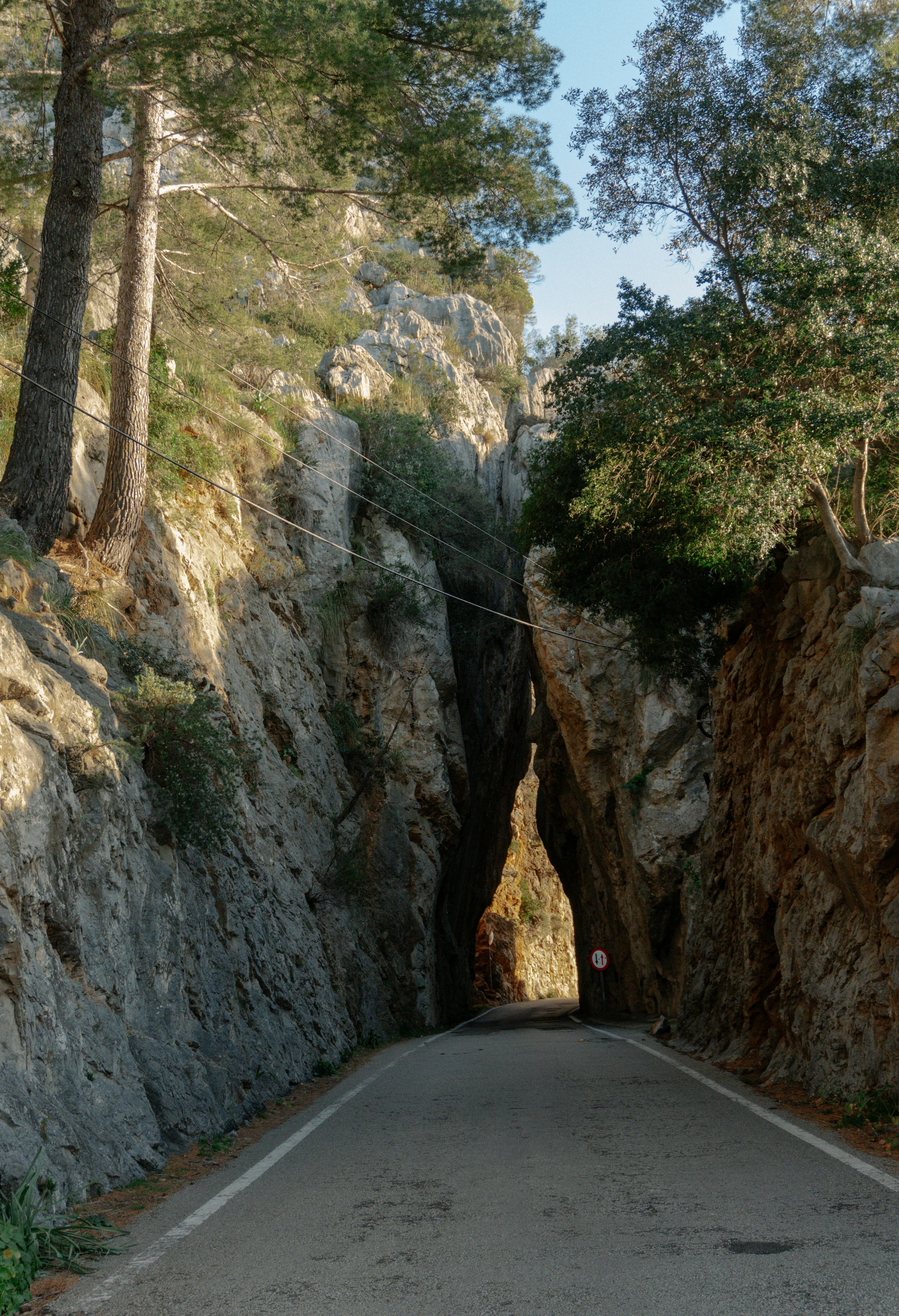 Údery medzi Izraelom a Hizballáhom sa stupňujú, Bejrút dostal evakuačné oznámenie